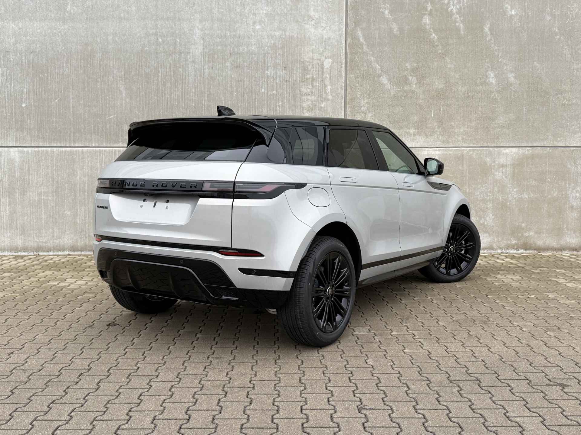 Land Rover Range Rover Evoque 1.5 P270e PHEV AWD SE Dynamic Edition - 4/38