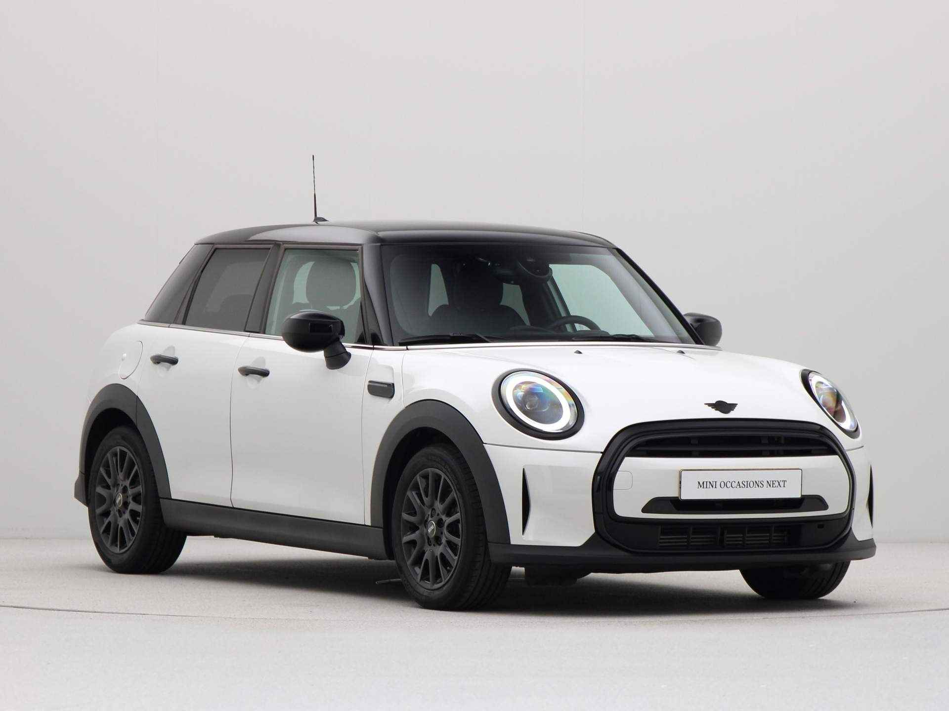 MINI 5-deurs Cooper Camden Edition Aut. - 8/22