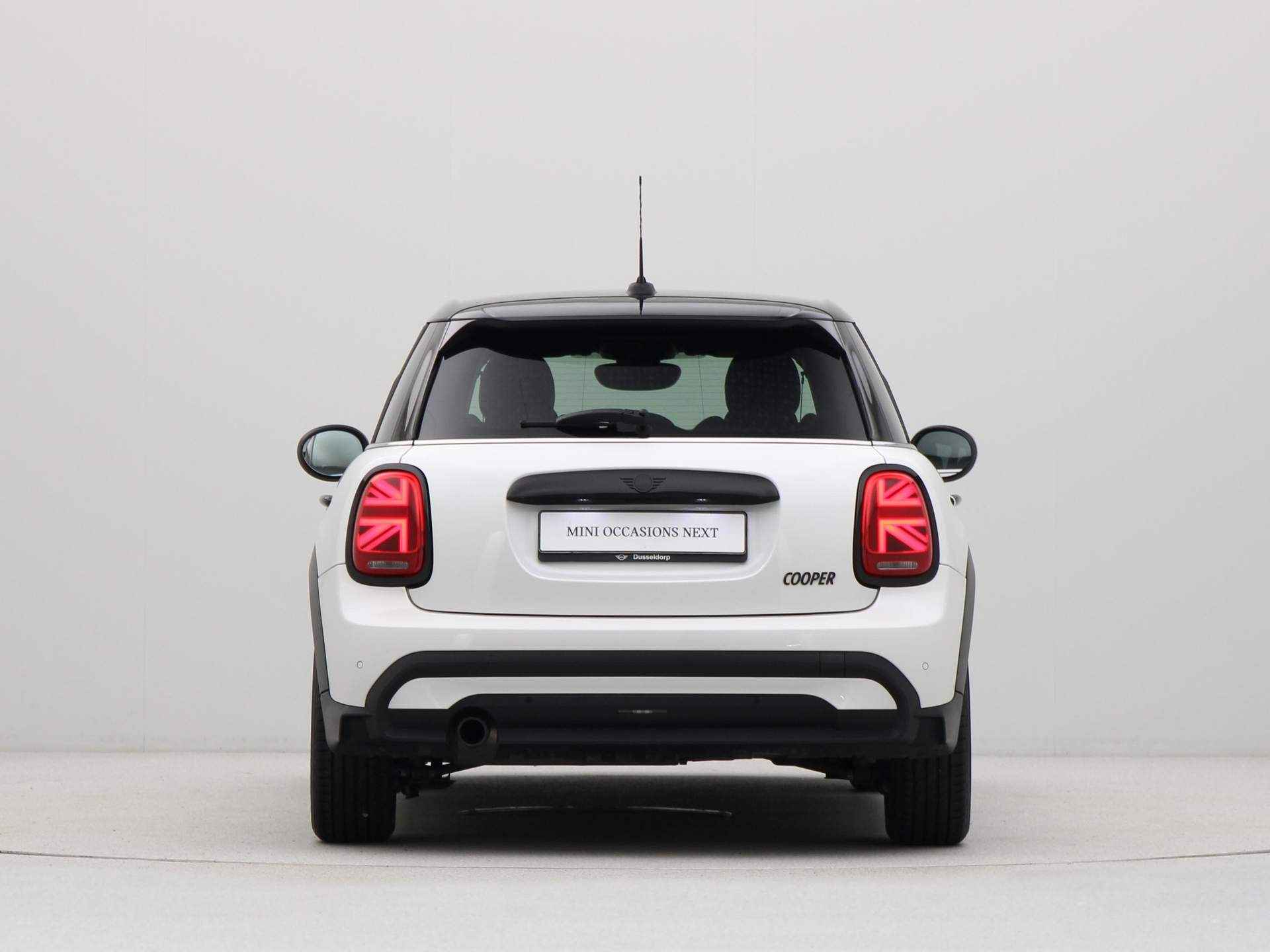 MINI 5-deurs Cooper Camden Edition Aut. - 11/22