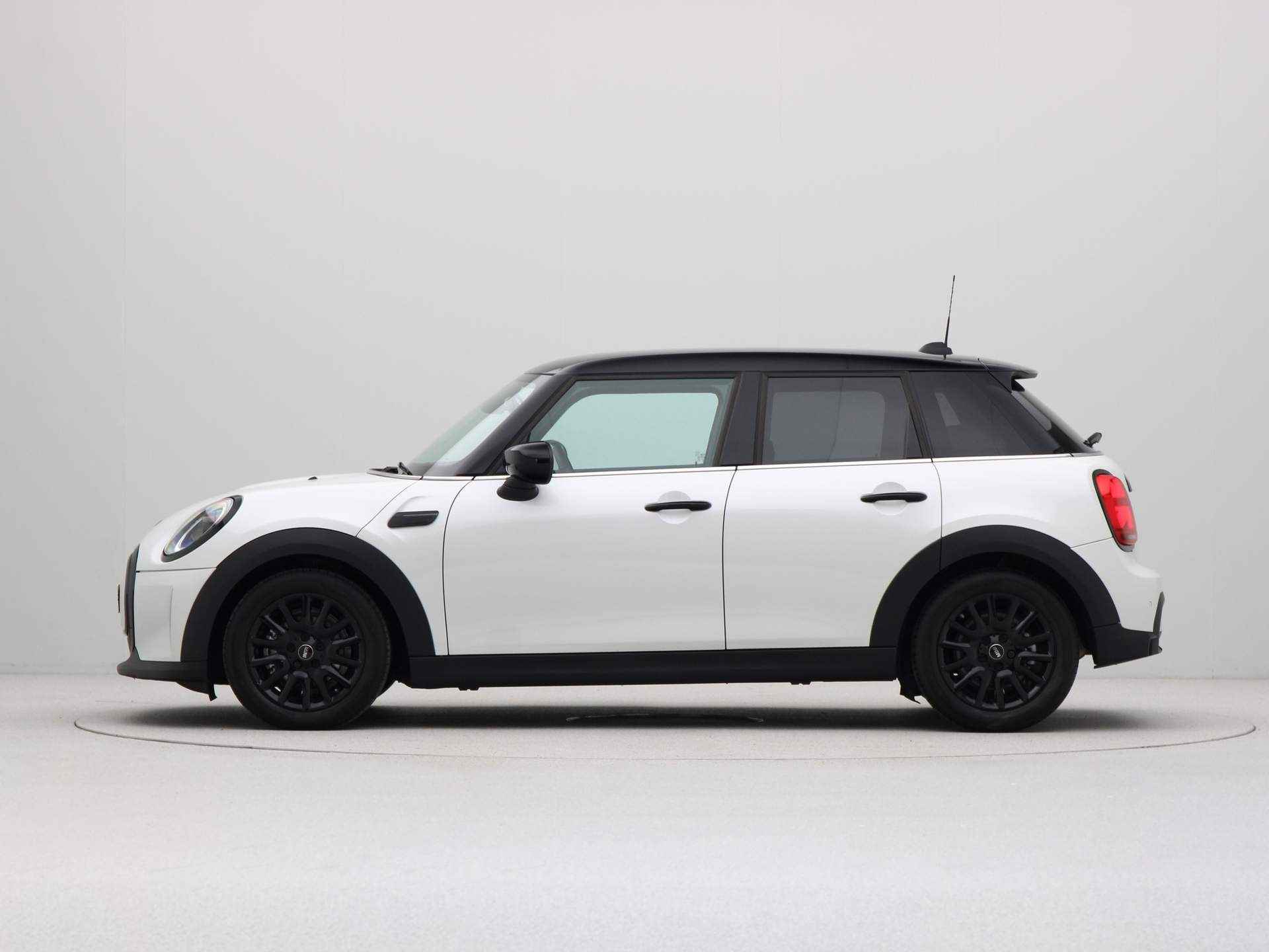 MINI 5-deurs Cooper Camden Edition Aut. - 13/22