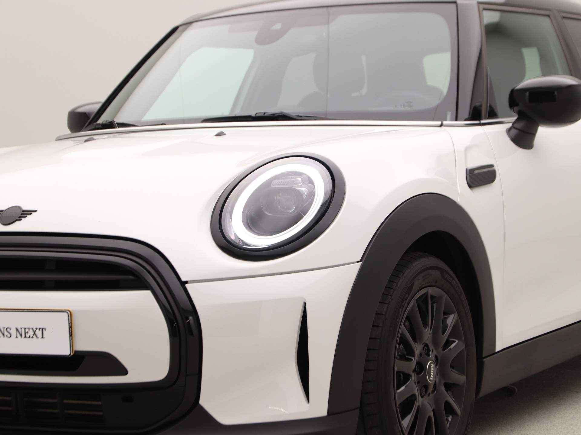 MINI 5-deurs Cooper Camden Edition Aut. - 19/22