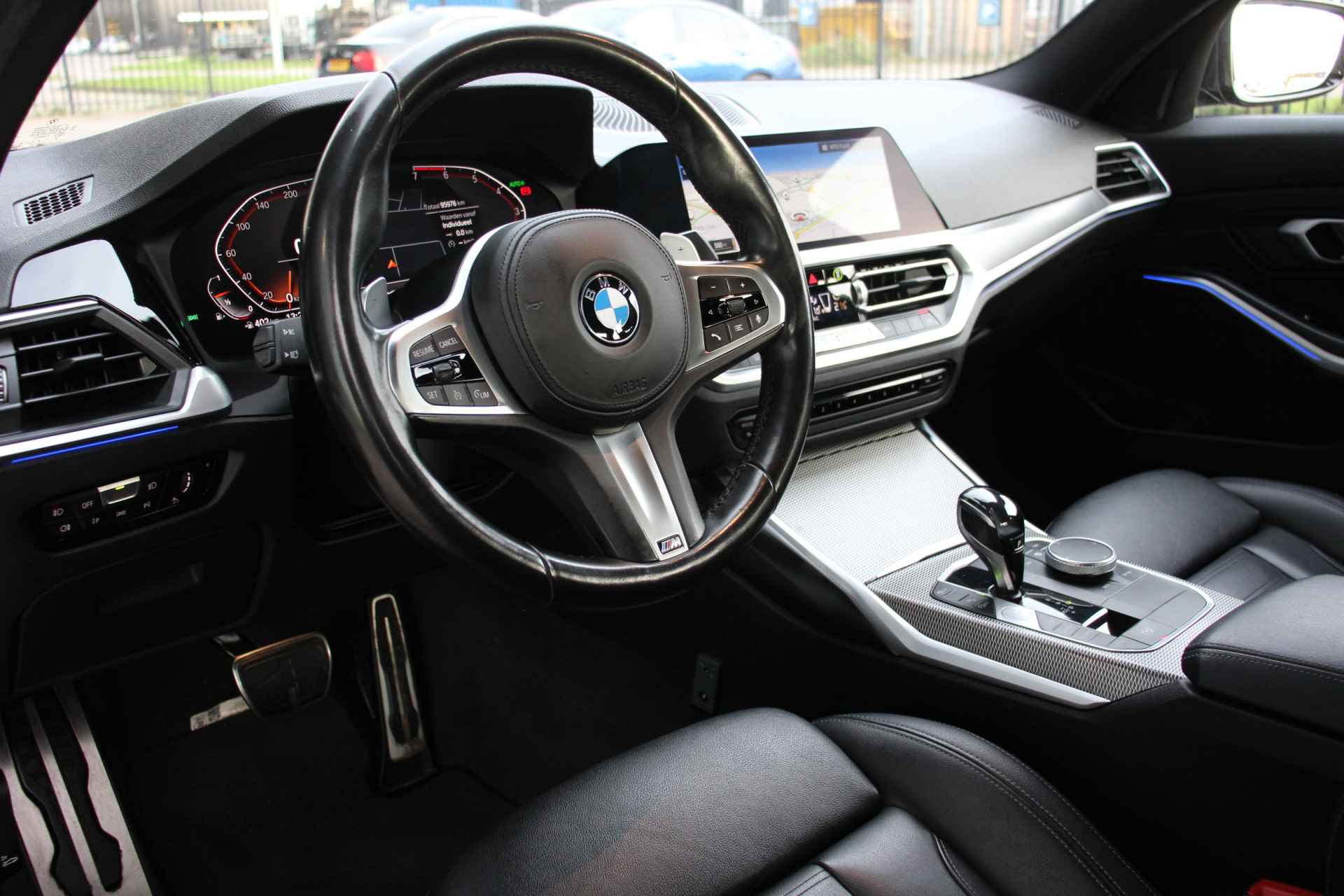 BMW 3-serie 320i High Executive Edition | M-Sport | Leder | 20'' | HUD - 5/39