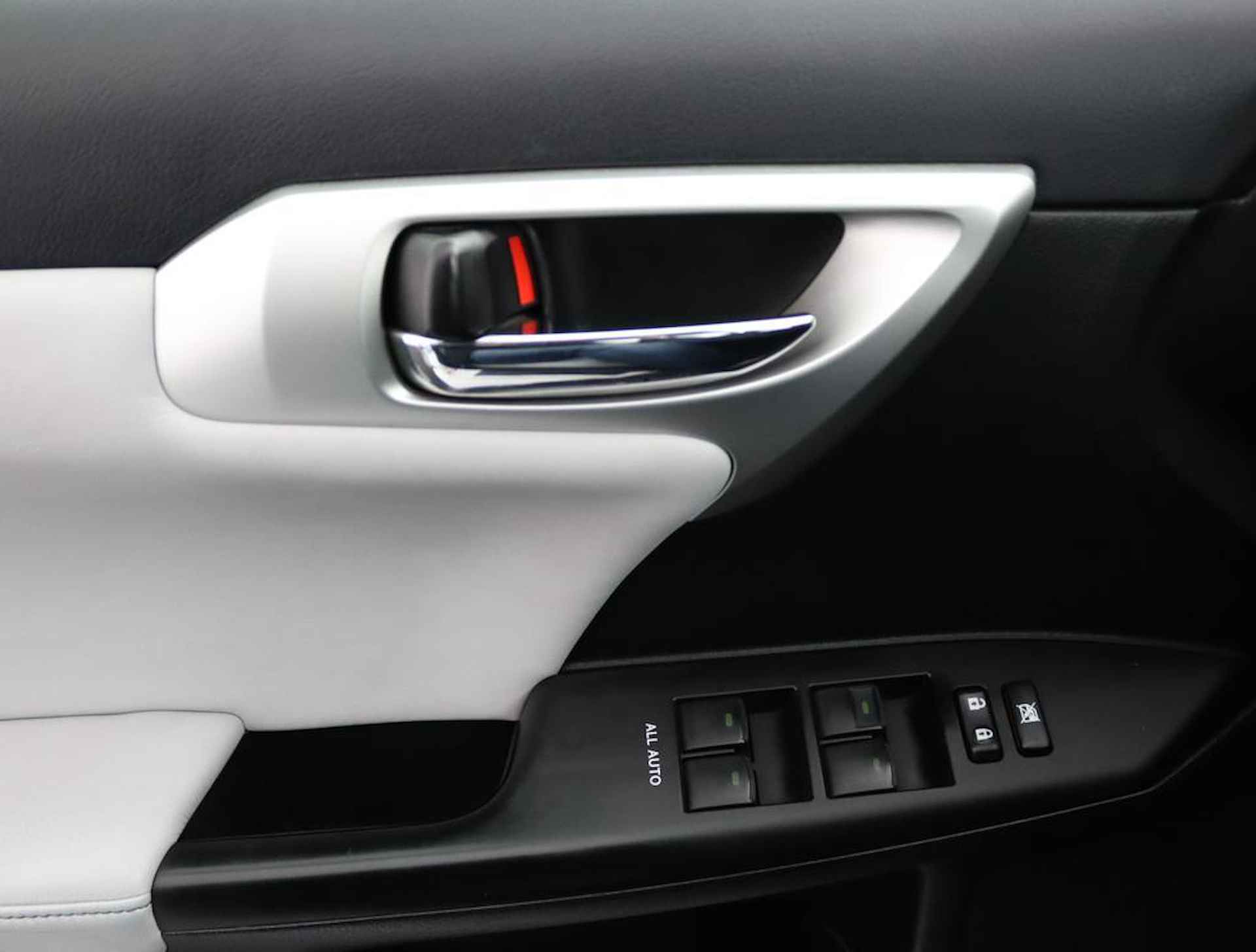 Lexus CT 200h Hybrid | Leder | Stoelverwarming | Parkeersensoren - 26/44
