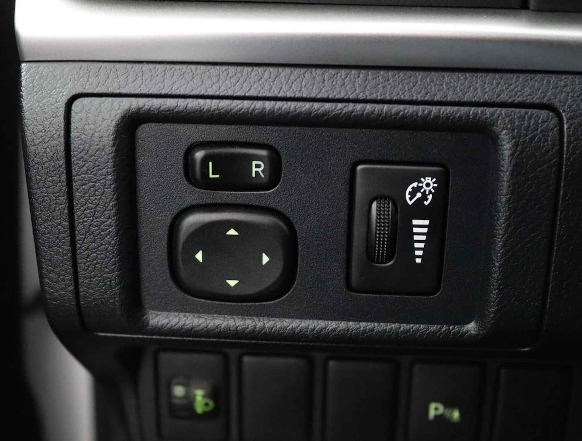 Lexus CT 200h Hybrid | Leder | Stoelverwarming | Parkeersensoren - 27/44