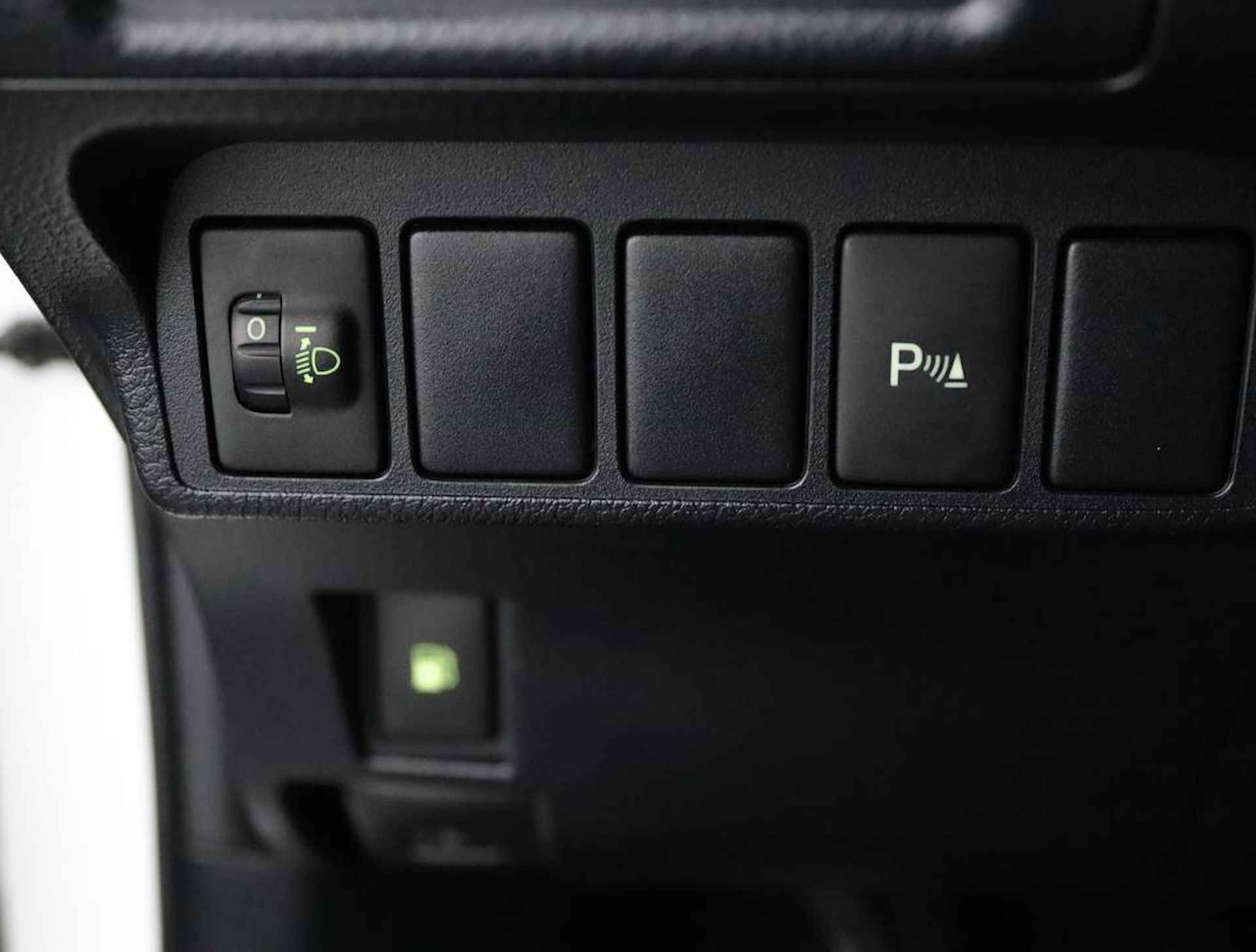 Lexus CT 200h Hybrid | Leder | Stoelverwarming | Parkeersensoren - 39/44