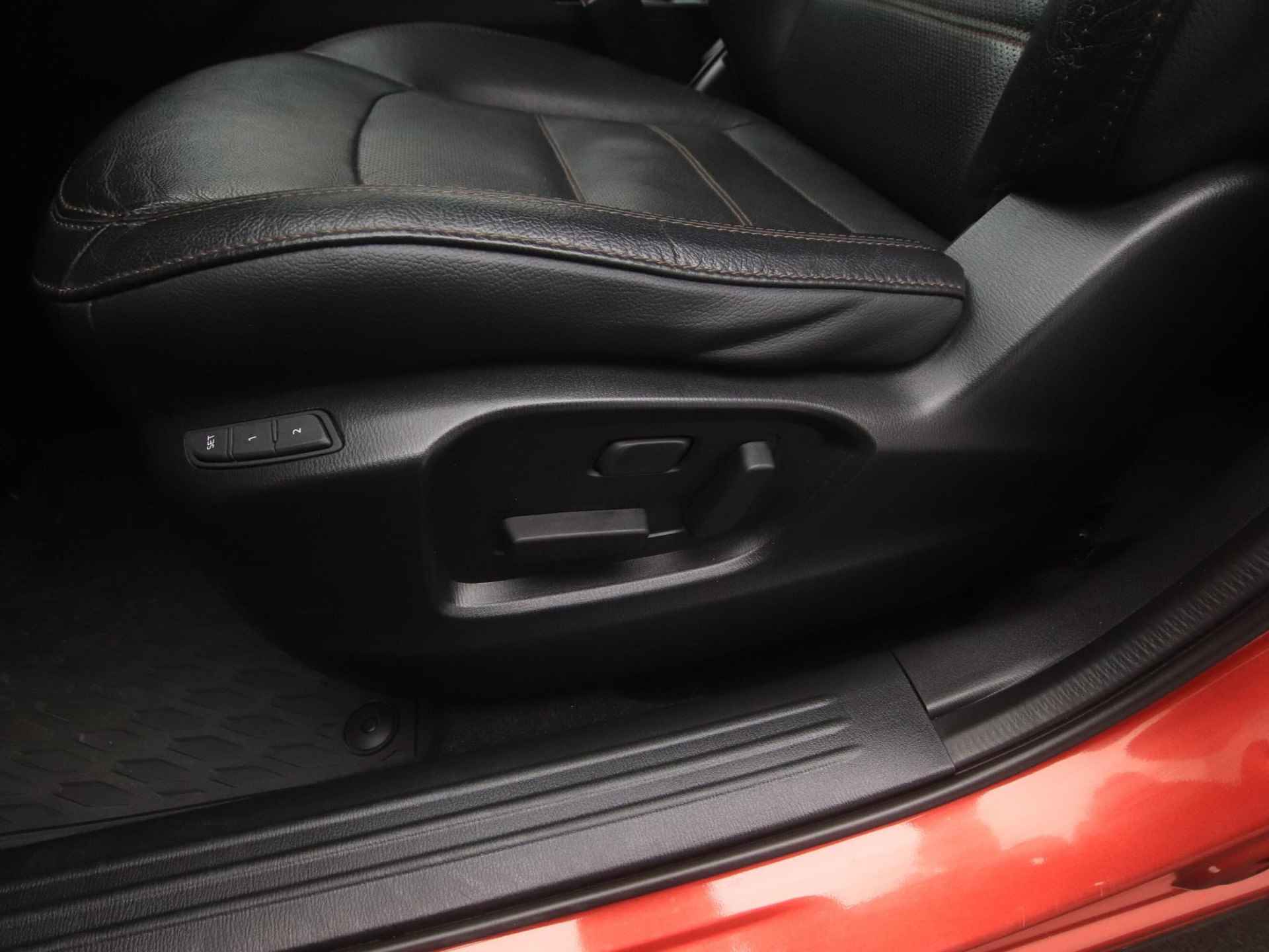 Mazda CX-5 2.0 SkyActiv-G GT-M 4WD automaat met Sunroof en afneembare trekhaak : dealer onderhouden - 15/51