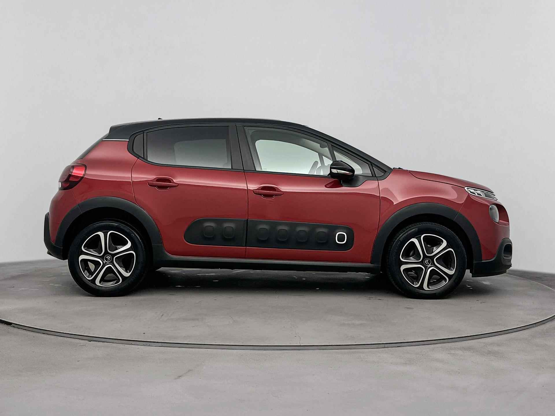 Citroen C3 1.2 82pk Feel Edition (1ste eig./PDC/Climate/P.Glass/NAV./AppleCarPlay) - 9/33