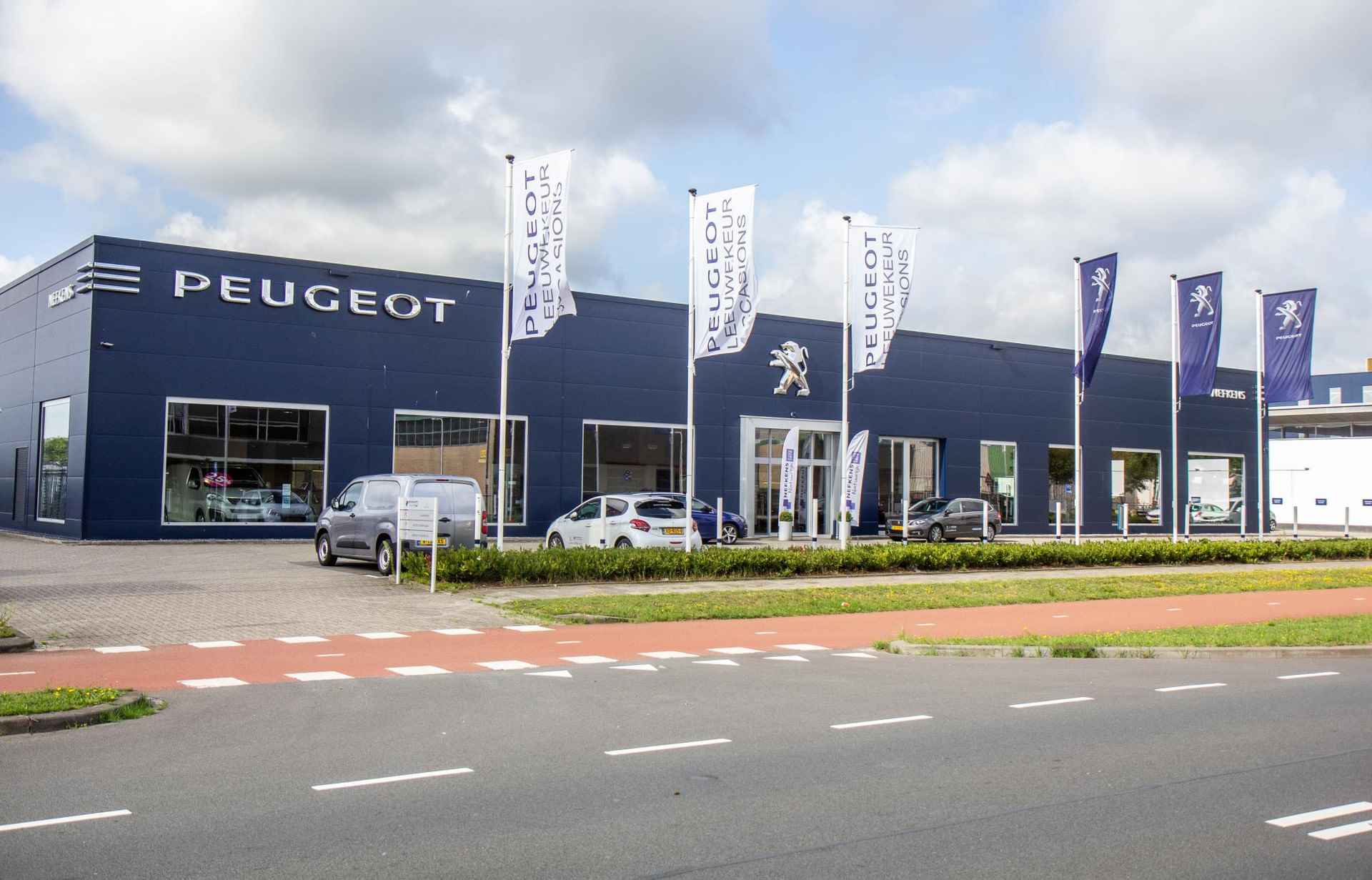 Peugeot 508 SW GT 130 pk Automaat ( Navigatie | Panoramadak | Elektrische Klep | Dodehoekdetectie |  Keyless Entry/Start | Adaptive CruiseControl | Apple Carplay/Android Auto ) - 44/45