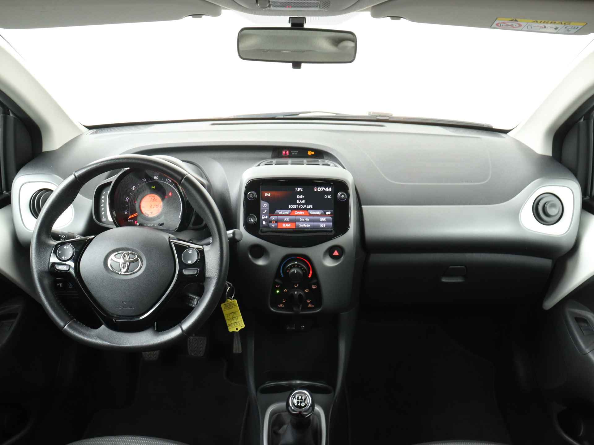 Toyota Aygo 1.0 VVT-i x-play | Airco | Bluetooth | Camera | - 6/41