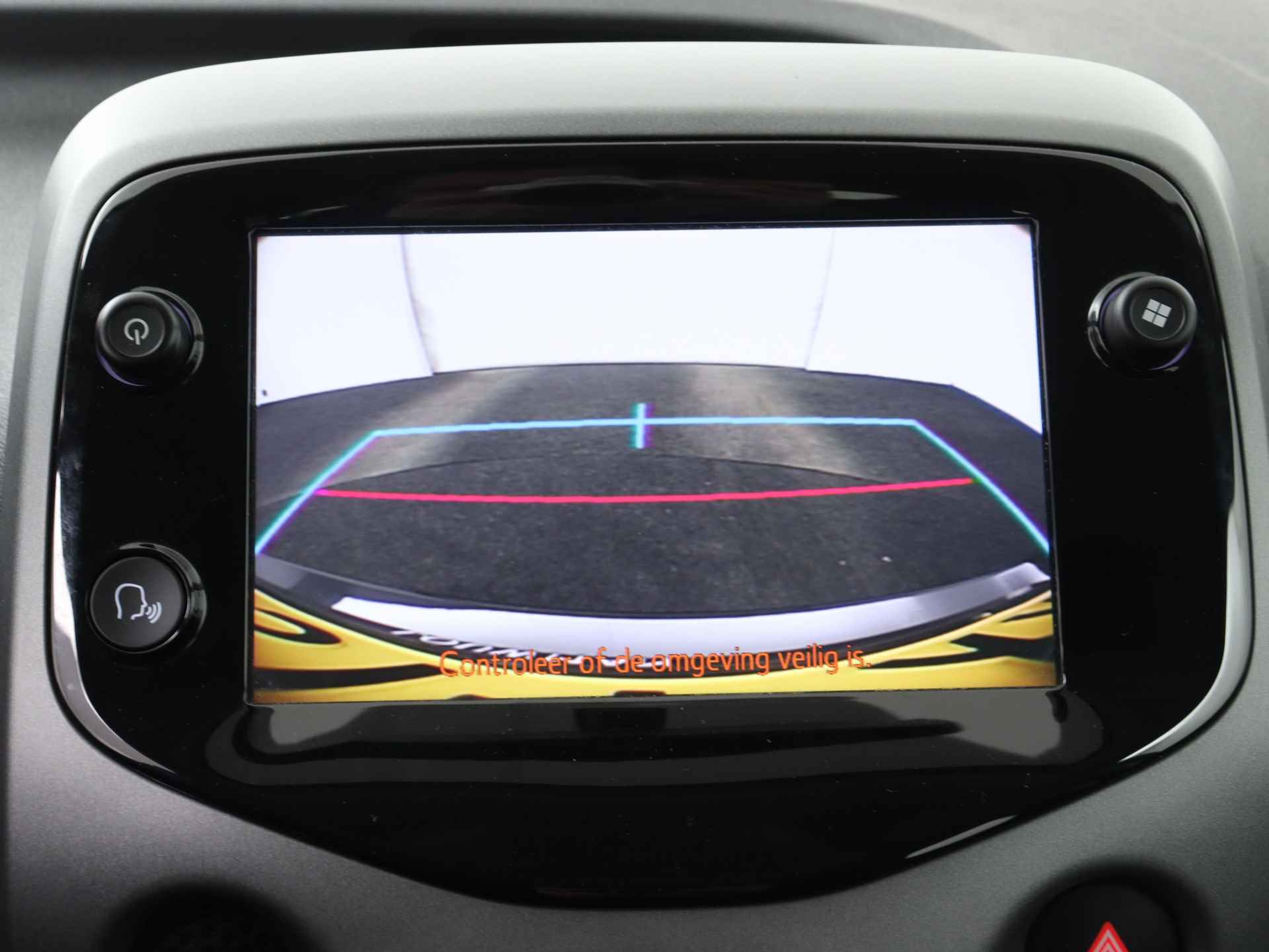 Toyota Aygo 1.0 VVT-i x-play | Airco | Bluetooth | Camera | - 11/41