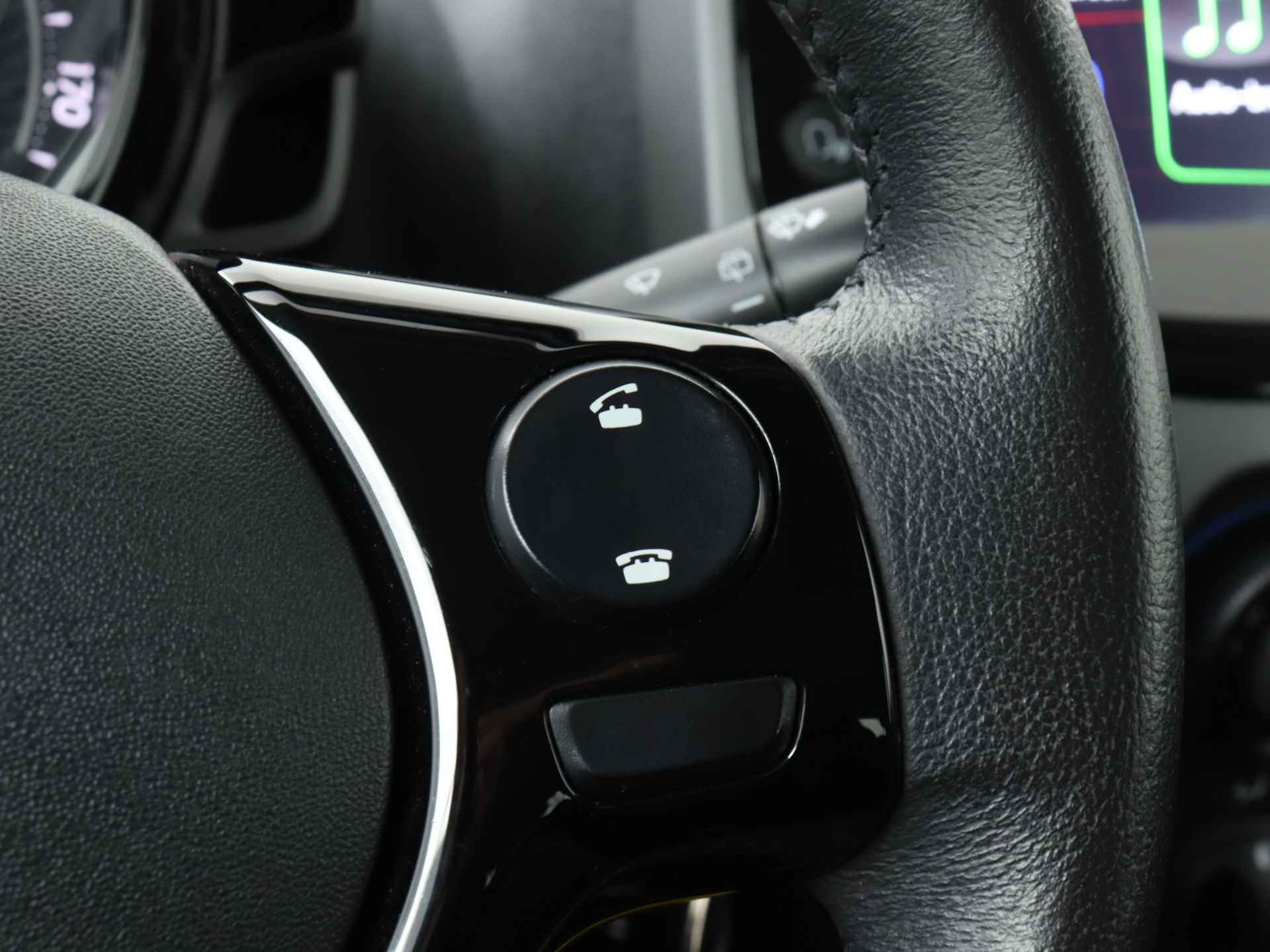 Toyota Aygo 1.0 VVT-i x-play | Airco | Bluetooth | Camera | - 23/41