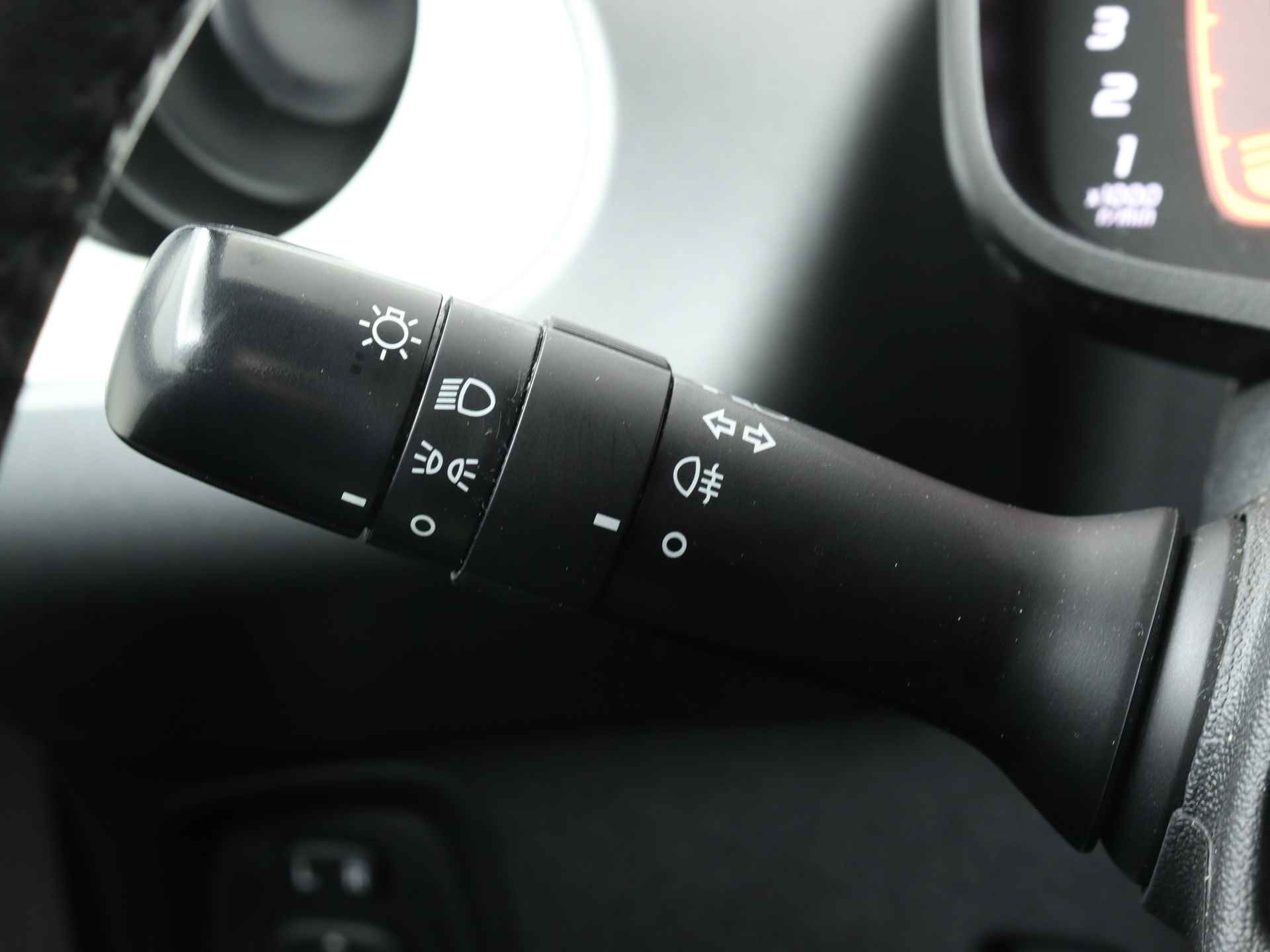 Toyota Aygo 1.0 VVT-i x-play | Airco | Bluetooth | Camera | - 24/41