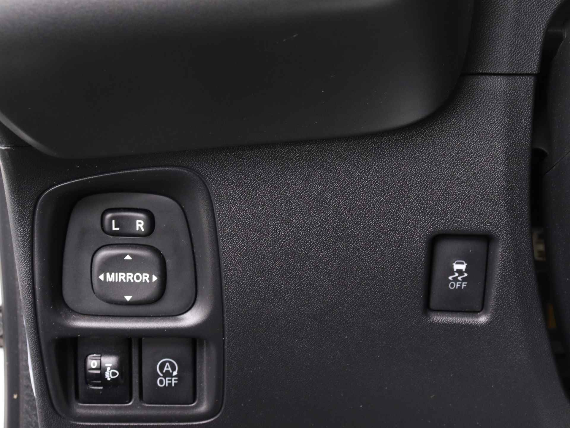 Toyota Aygo 1.0 VVT-i x-play | Airco | Bluetooth | Camera | - 34/41