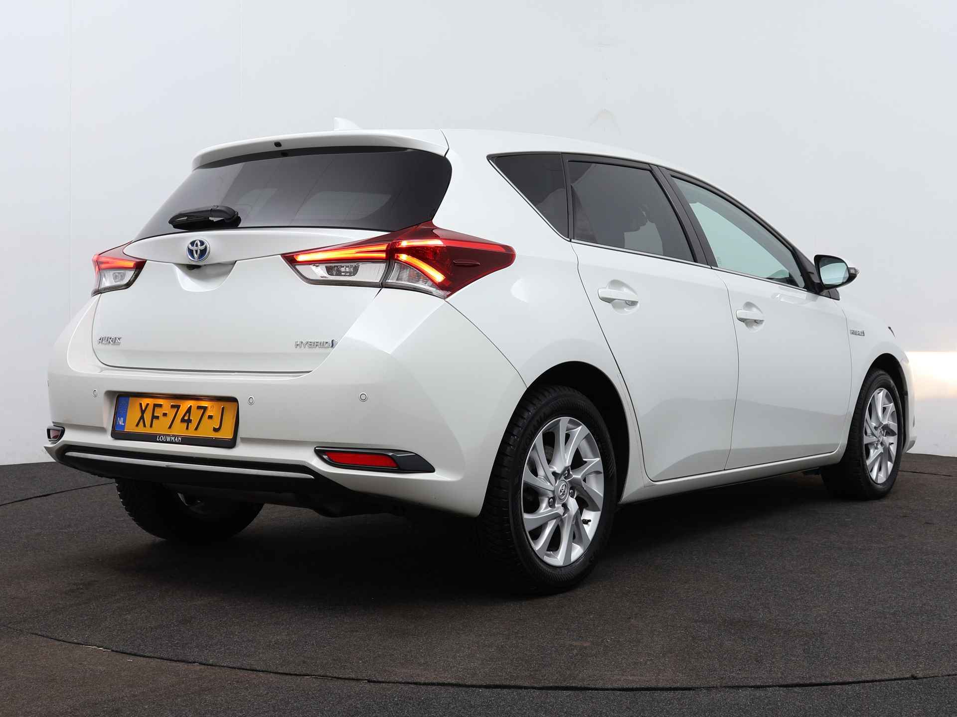 Toyota Auris 1.8 Hybrid Energy Plus | Navigatie | Camera | Parkeersensoren | - 3/41