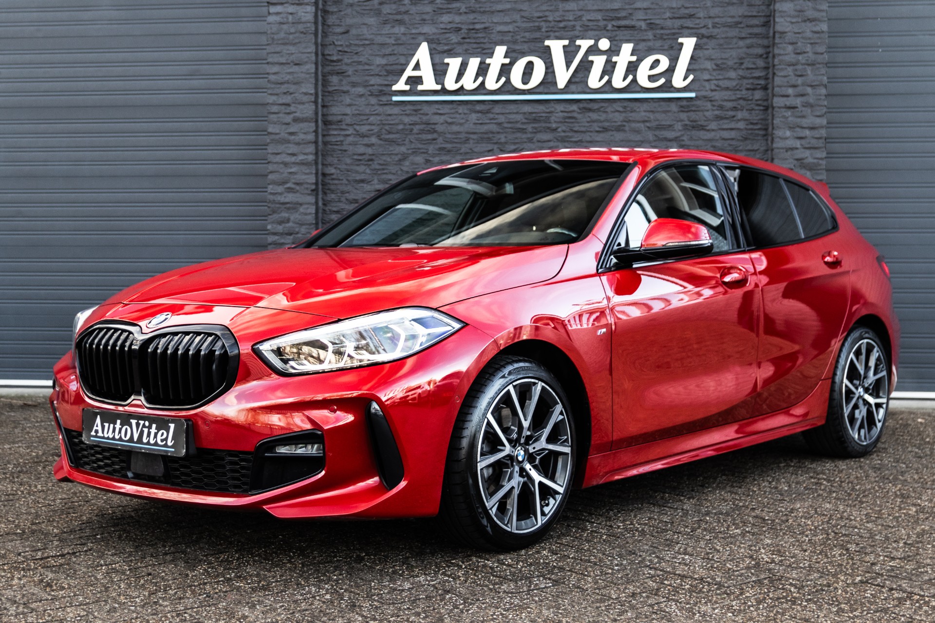 BMW 1-serie 118i M Sport | Achteruitrijcamera | Achterspoiler | Stoelverwarming | Fabr. Garantie