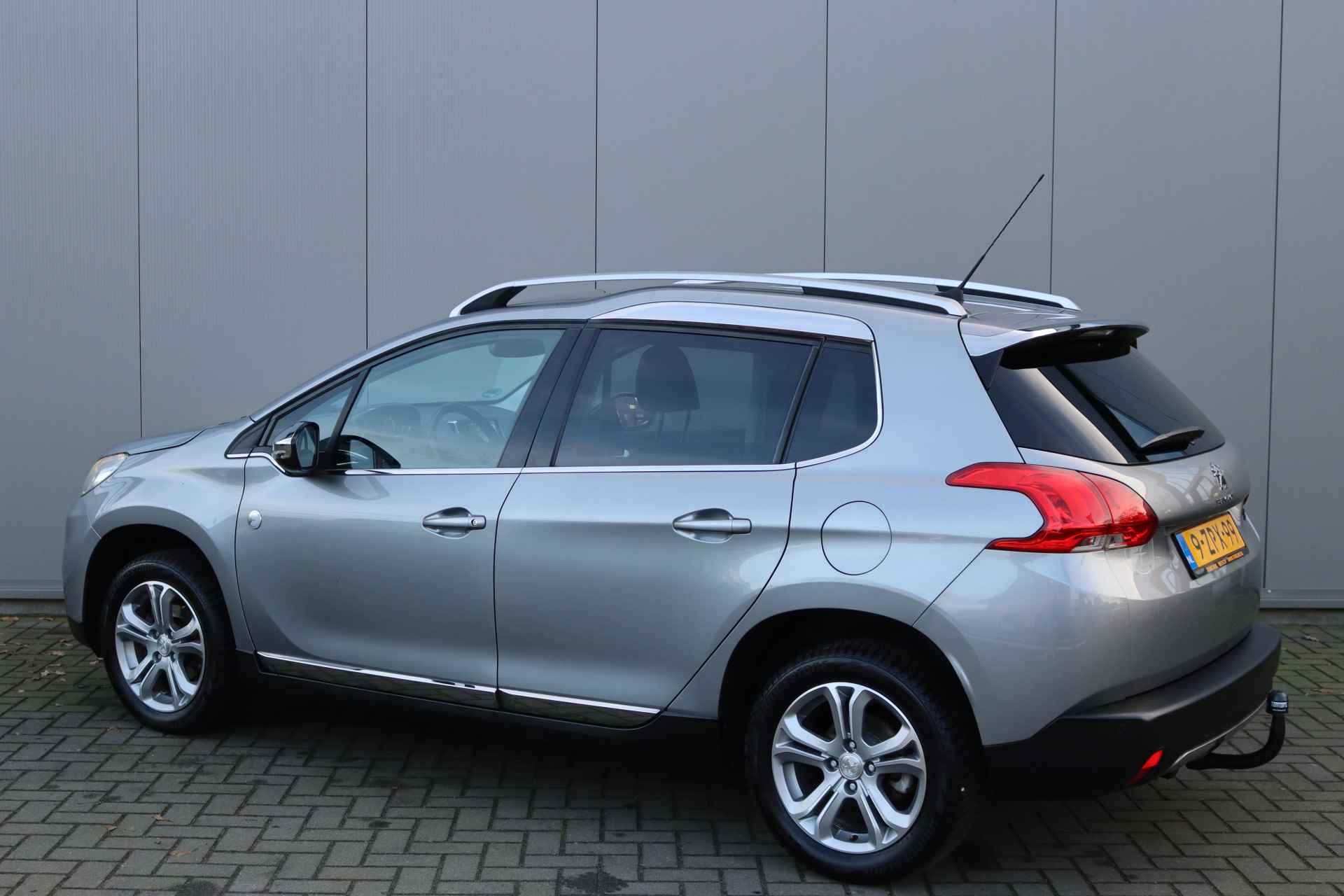 Peugeot 2008 1.2 PureT. Crossway Navigatie/Trekhaak/Cruisecontrol/Parkeerhulp - 4/29