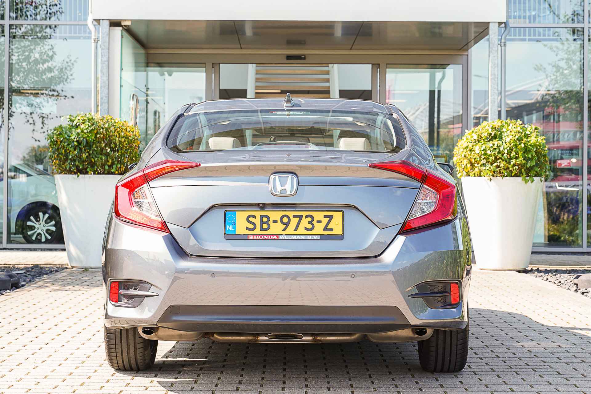 Honda Civic 1.5i V-TEC TURBO 182 PK EXECUTIVE - AUTOMAAT - NAVIGATIE - LEDER - 58/59