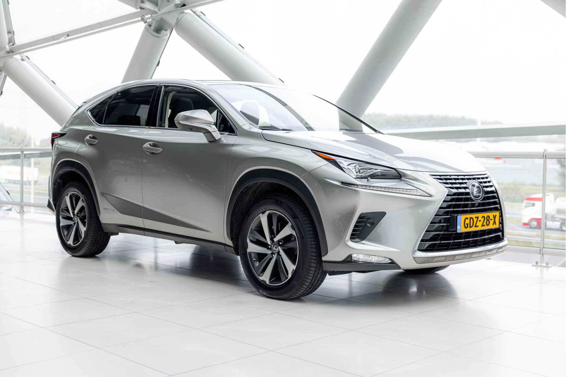 Lexus NX 300h AWD President Line Limited | Panoramadak | Mark Levinson Audio | 360 Camera | Stoelgeheugen | Dodehoek Detectie | Stoelverwarming/-Verkoeling | - 61/69