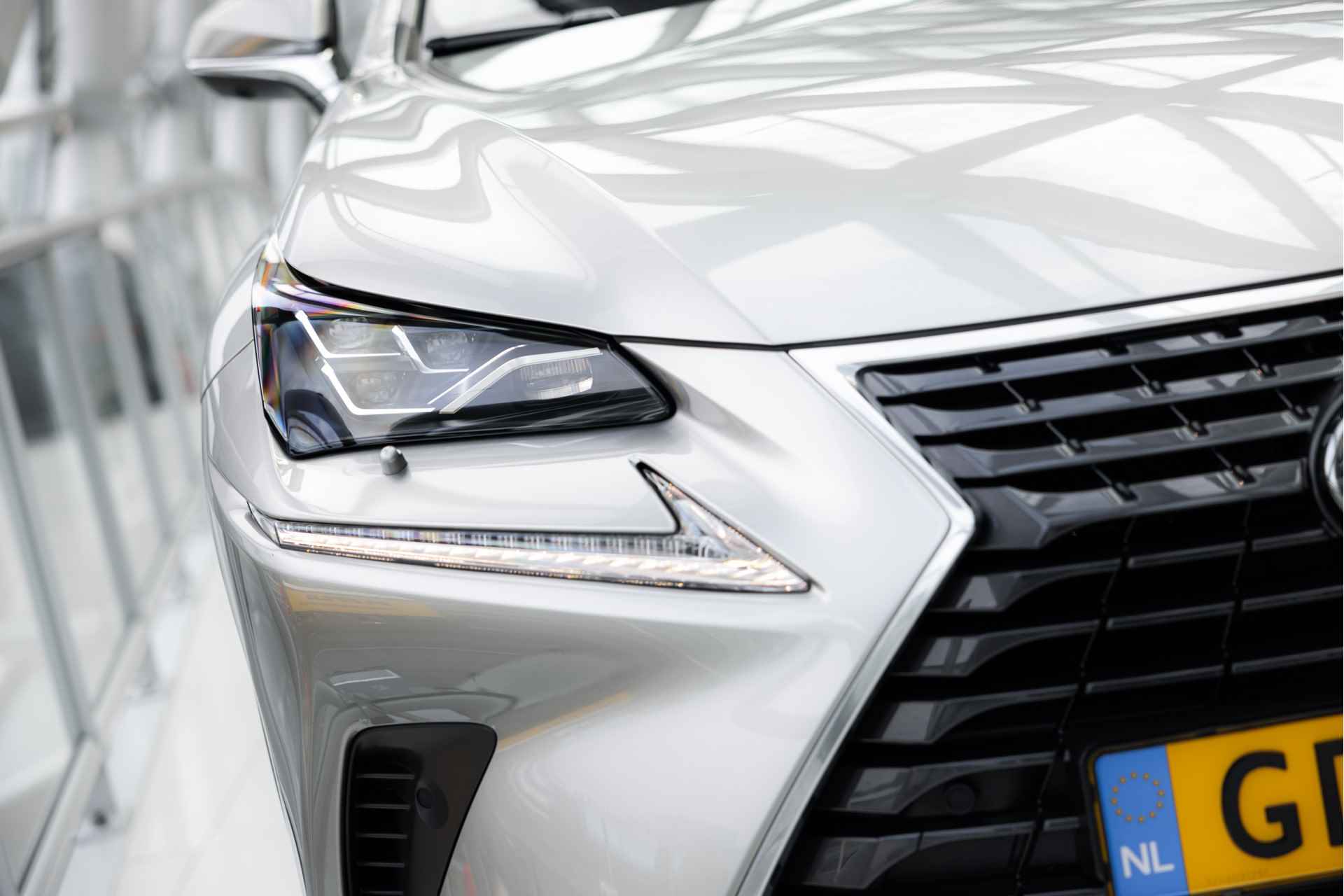 Lexus NX 300h AWD President Line Limited | Panoramadak | Mark Levinson Audio | 360 Camera | Stoelgeheugen | Dodehoek Detectie | Stoelverwarming/-Verkoeling | - 47/69