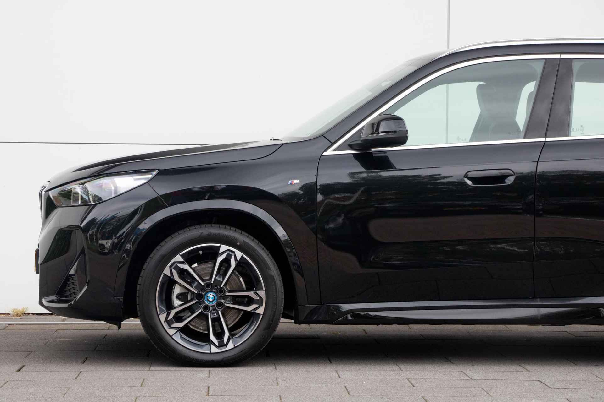 BMW iX1 xDrive30  | Selections - 27/29