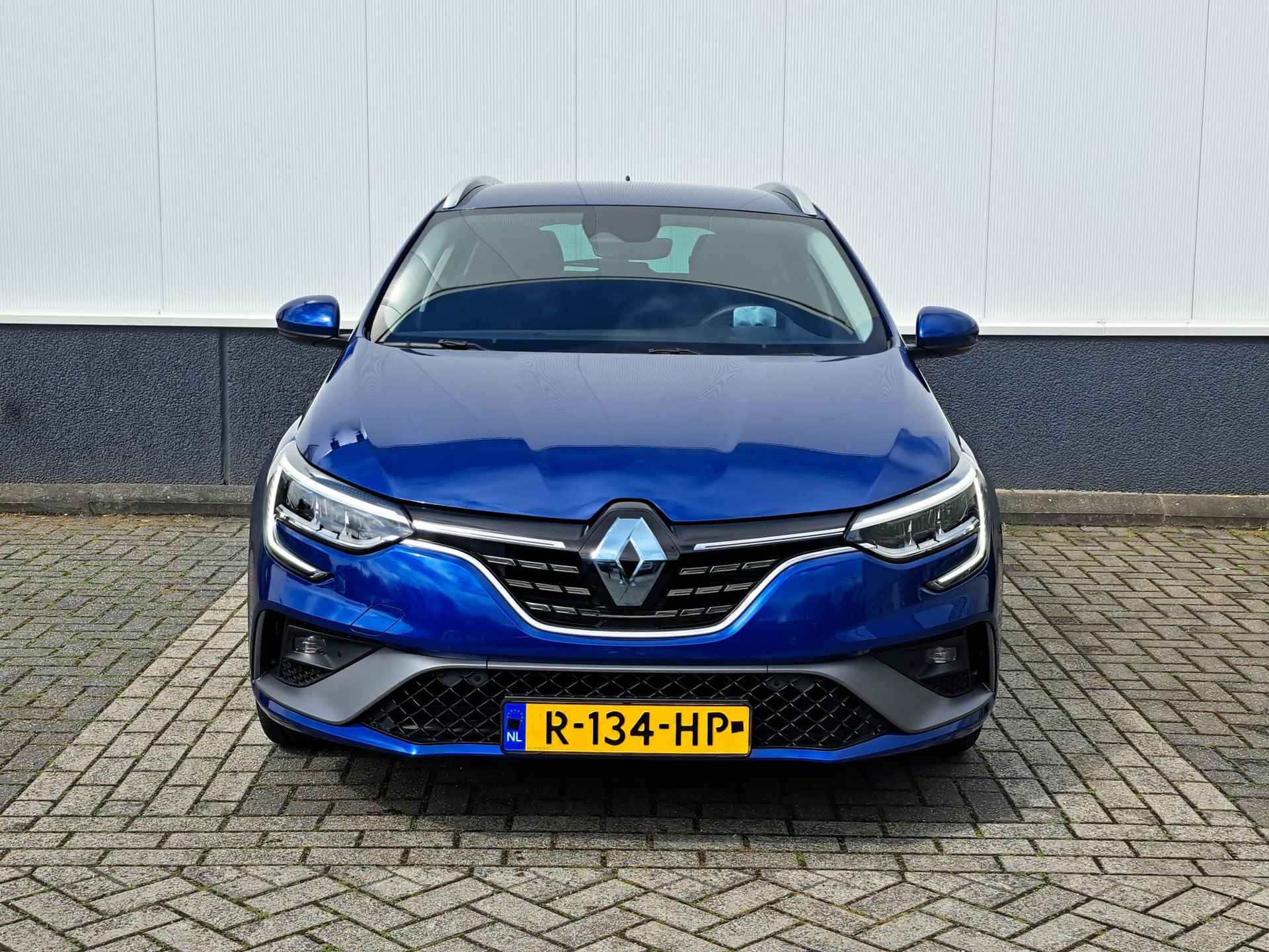 Renault Mégane Estate 1.3 TCe 160Pk EDC R.S. Line | Navigatie | Apple & Android Carplay | Parkeersensoren & Camera | Head-up Display | Stoelverwarming | Lane Assist - 4/31