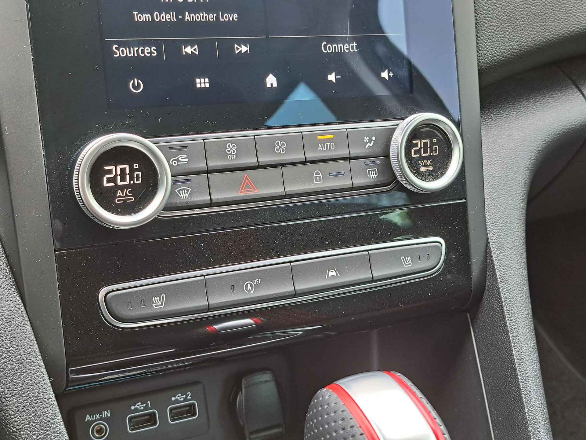 Renault Mégane Estate 1.3 TCe 160Pk EDC R.S. Line | Navigatie | Apple & Android Carplay | Parkeersensoren & Camera | Head-up Display | Stoelverwarming | Lane Assist - 19/31