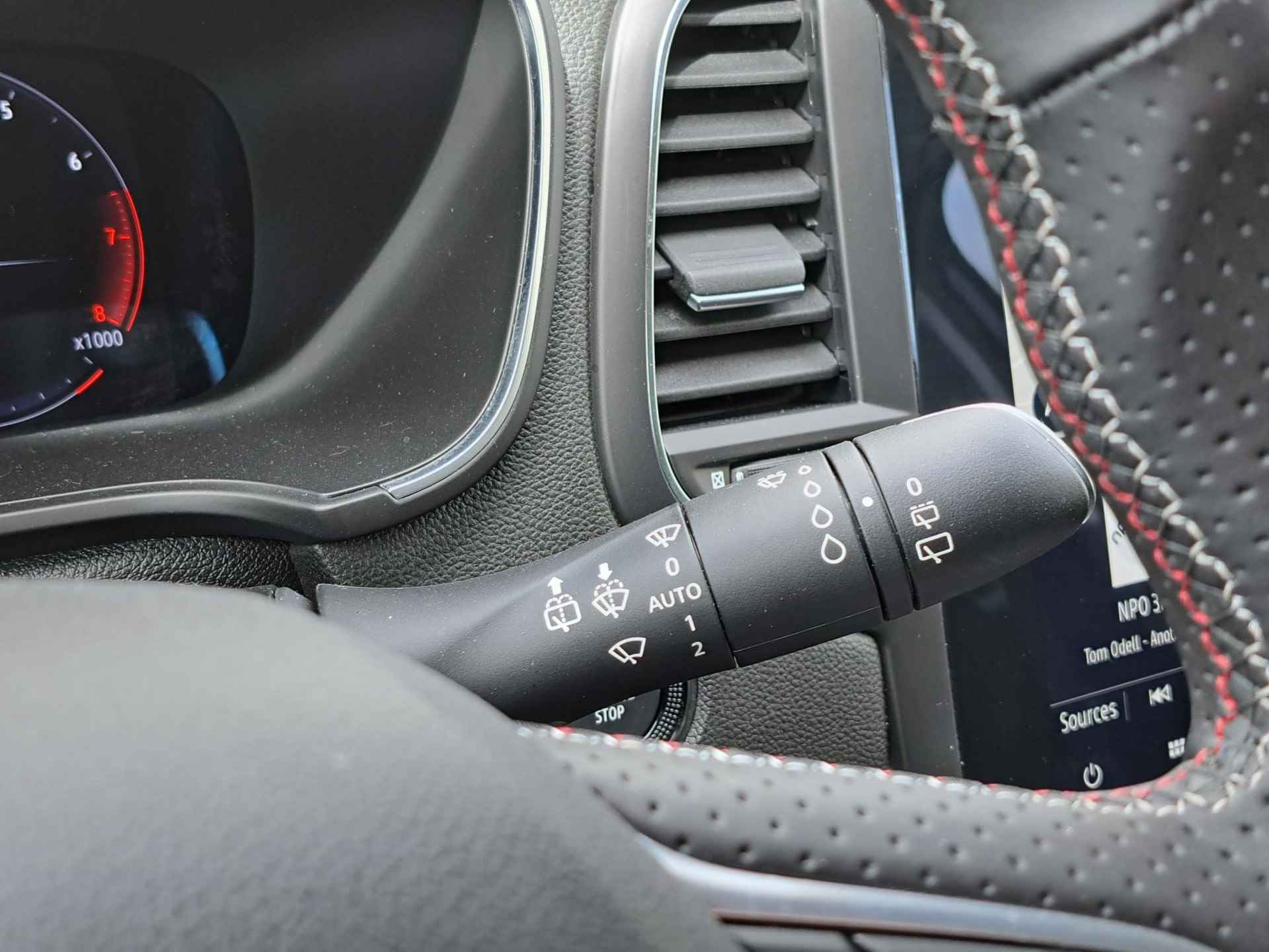 Renault Mégane Estate 1.3 TCe 160Pk EDC R.S. Line | Navigatie | Apple & Android Carplay | Parkeersensoren & Camera | Head-up Display | Stoelverwarming | Lane Assist - 27/31