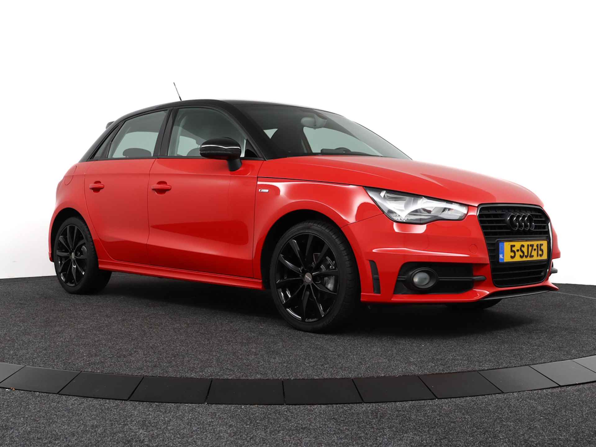 Audi A1 Sportback 1.2 TFSI S-LINE - Admired, Orig.NL | Navigatie | Cruise Control | 100% Onderhouden, 1e eigenaar! - RIJKLAAR + 12 MND GARANTIE - 4/39