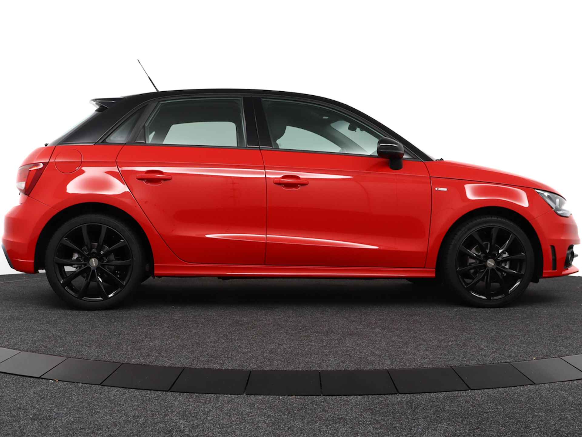 Audi A1 Sportback 1.2 TFSI S-LINE - Admired, Orig.NL | Navigatie | Cruise Control | 100% Onderhouden, 1e eigenaar! - RIJKLAAR + 12 MND GARANTIE - 14/39