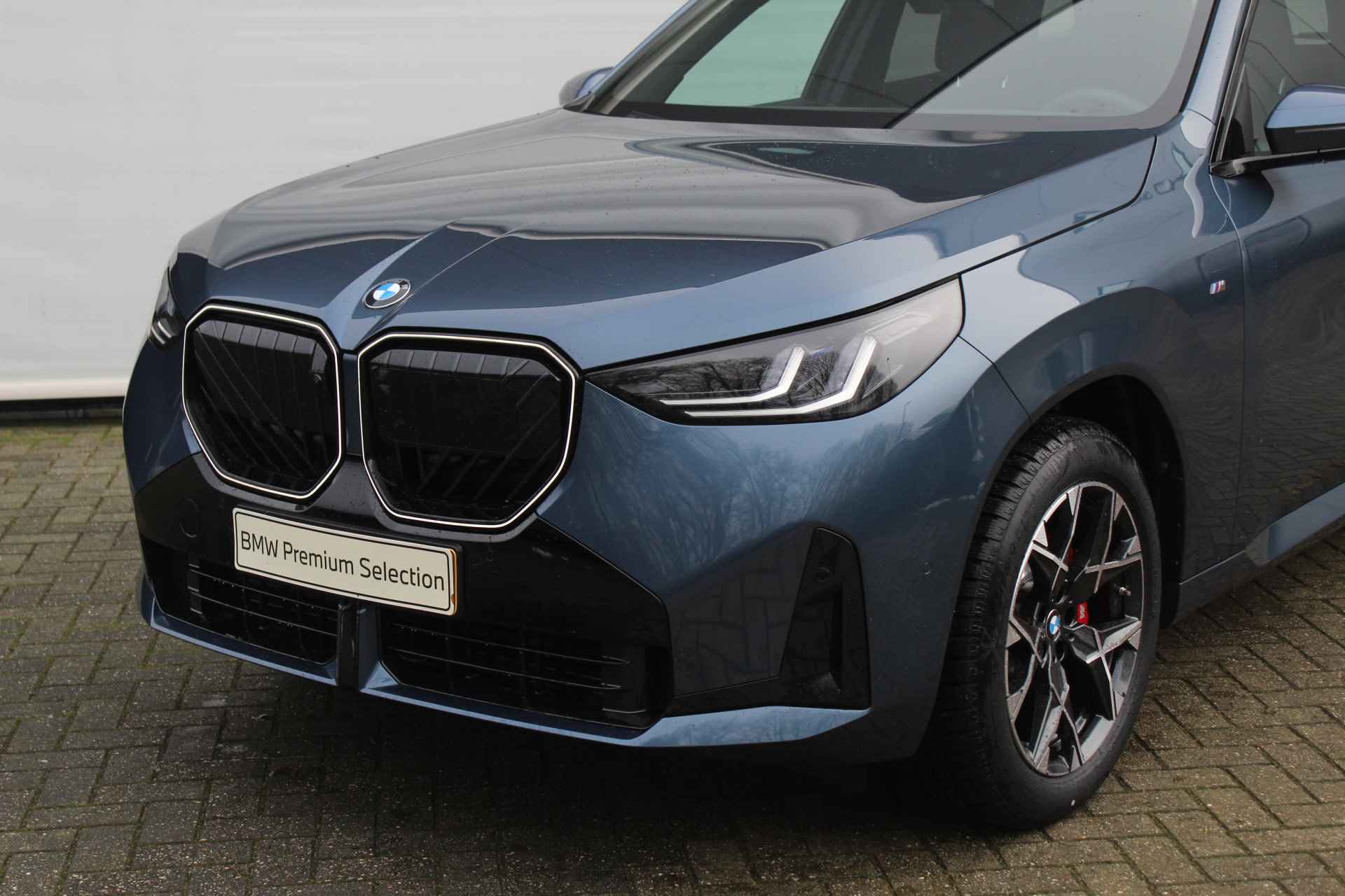 BMW X3 20 xDrive High Executive M Sport Automaat / Panoramadak / Parking Assistant Professional / Sportstoelen / Adaptieve LED / Stoelventilatie / Comfort Access - 25/29