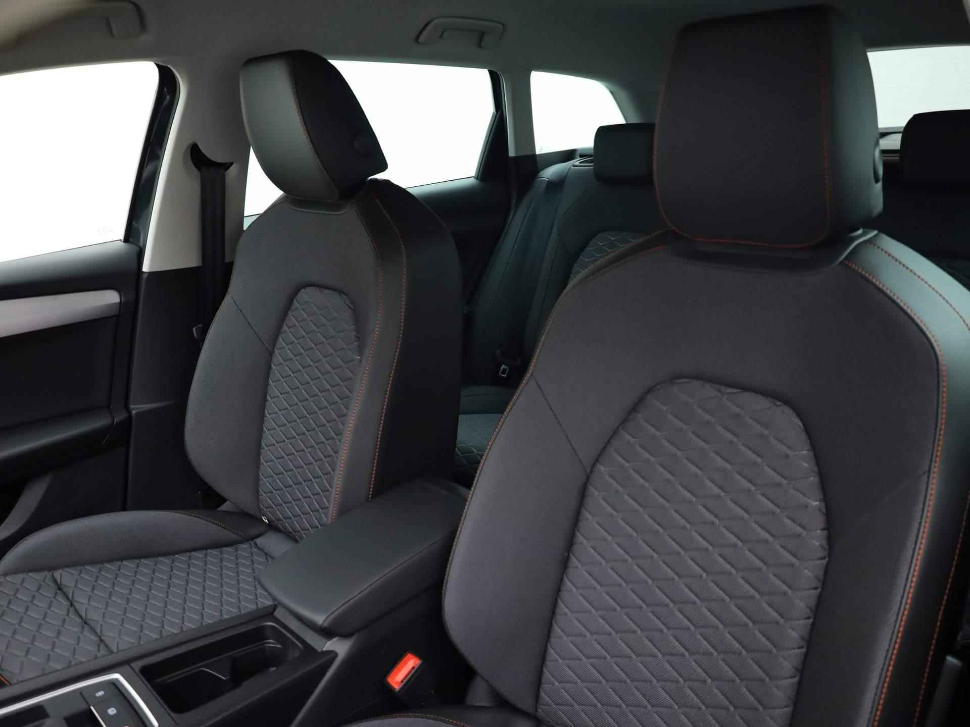 SEAT Leon Sportstourer 1.4Tsi eHybrid 204PK DSG PHEV FR DSG · Navigatie · Parkeersensoren + camera · Stoel-/stuurverwarming - 6/43