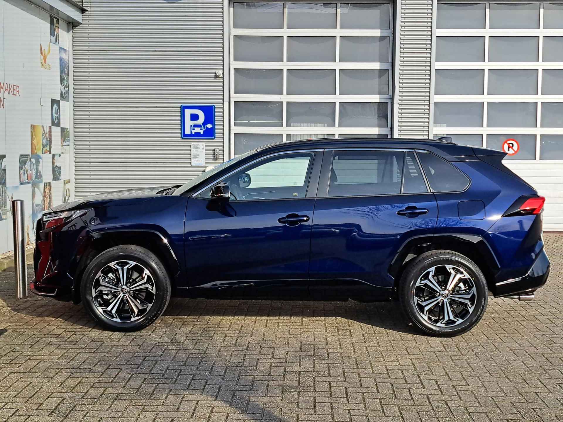 Toyota RAV4 2.5 PLUG-IN AWD BI-TONE PLUS JBL LEDER 360GR-CAM BLISS HEAD-UP STOELKOELING 19"LMV MEMORY-SEAT NL-AUTO NIEUW! - 7/30