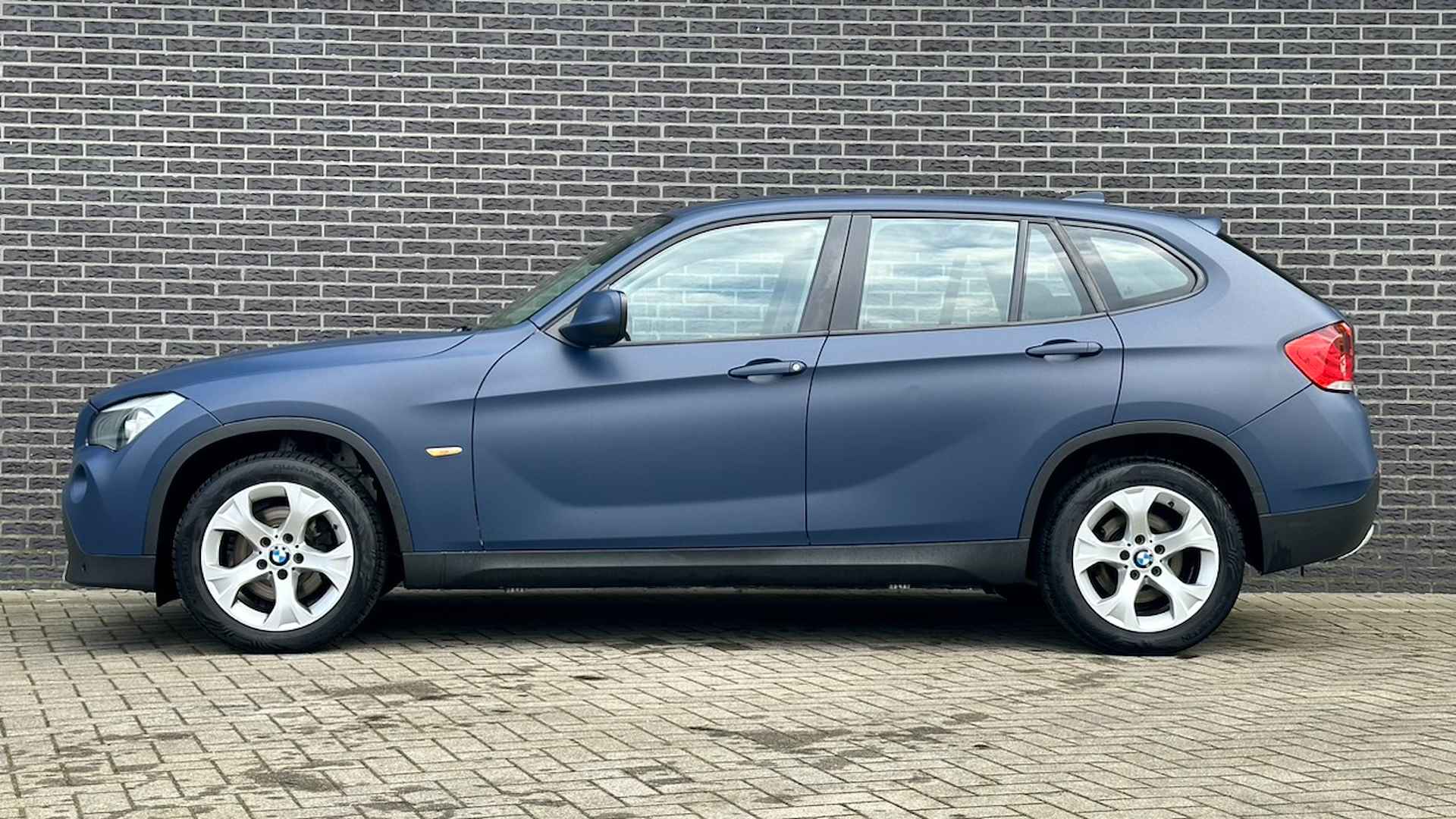 BMW X1 sDrive18i Executive | Electronic Climate Control | Automaat | Cruise Control - 8/25