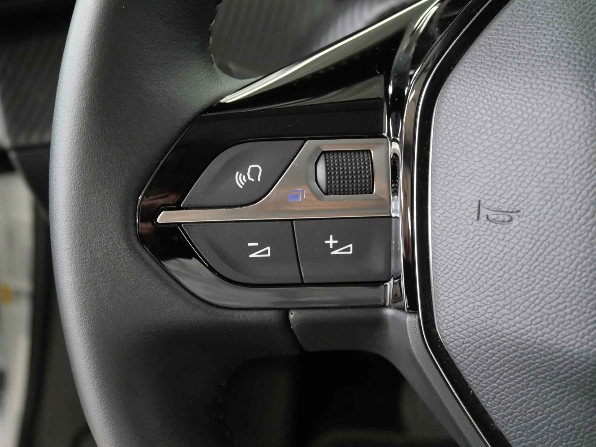 Peugeot e-2008 SUV Allure Pack EV 50kWh 136pk AUTOMAAT NAVI | CAMERA | KEYLESS ENTRY | CLIMA | CRUISE CONTROL | DAB+ | LED KOPLAMPEN - 26/82
