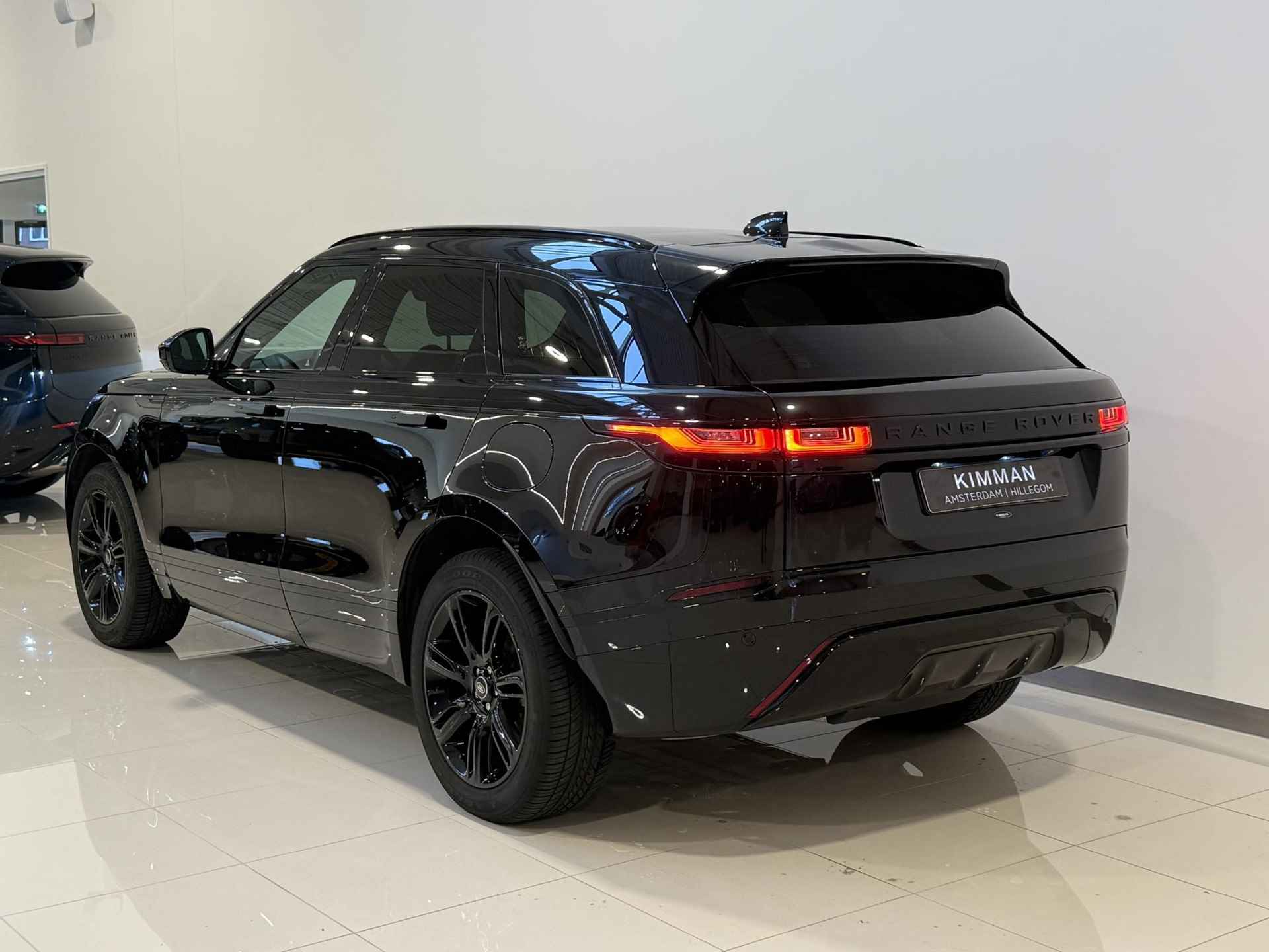 Land Rover Range Rover Velar 2.0 P400e R-Dynamic S | Pano Schuif/Kanteldak | Black Pack | 20 inch Gloss Black - 5/25