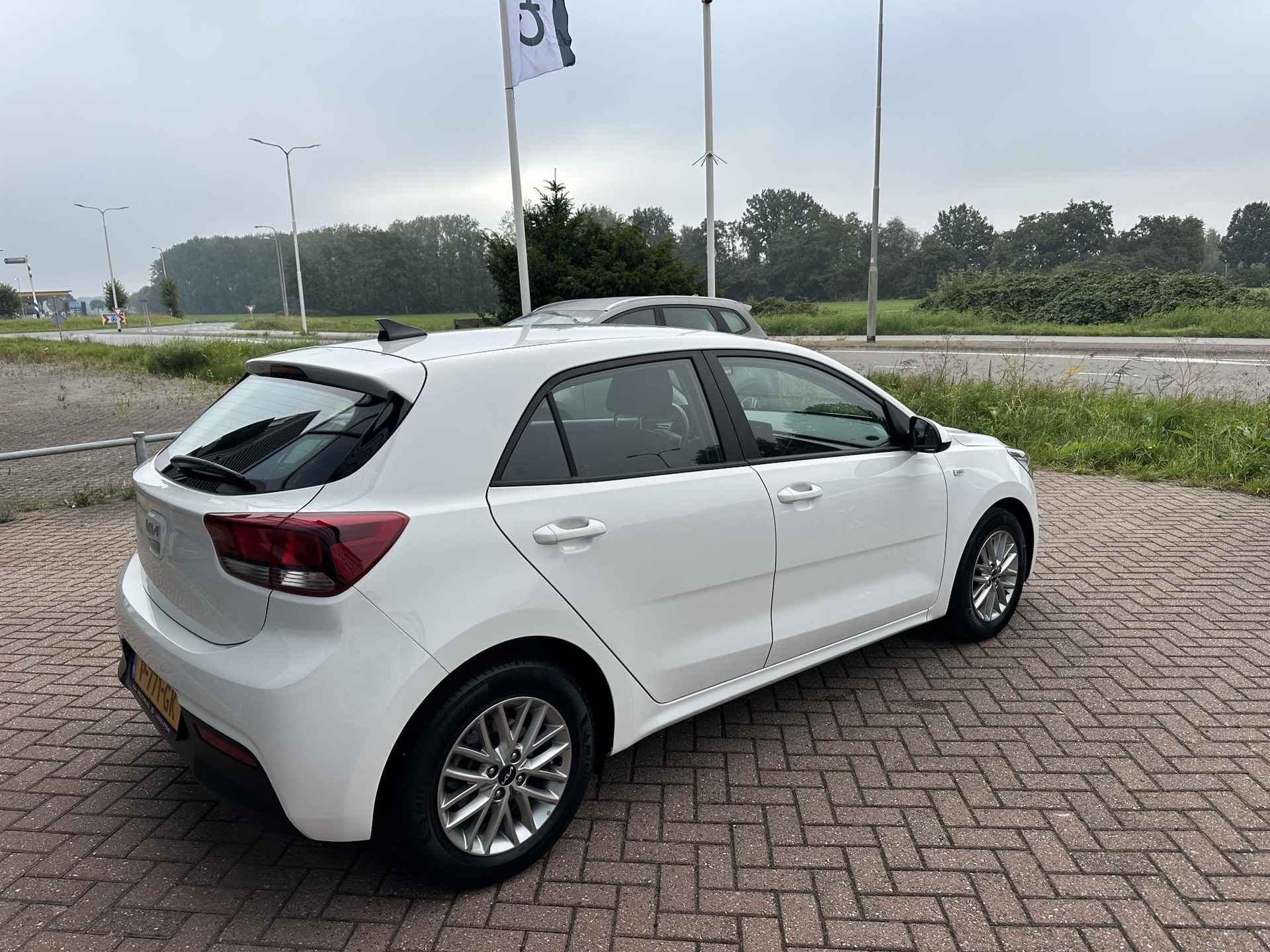 Kia Rio 1.0 T-GDi MHEV DynamicLine Full Map Navigatie | Adaptive Cruise Control | Airco | Alarm klasse I | Parkeer Camera- en sensor achter | - 7/15