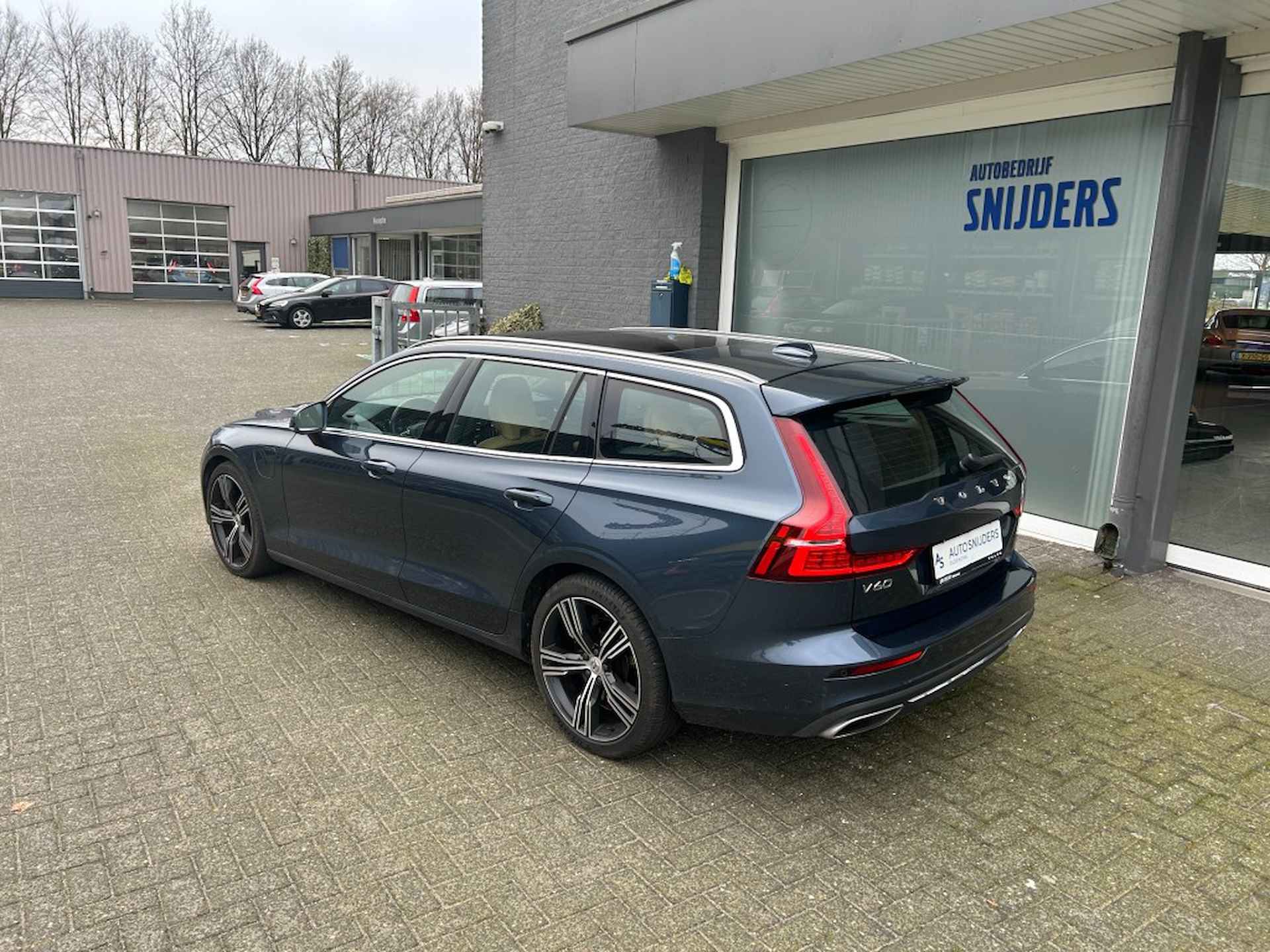 VOLVO V60 2.0 T6 Recharge AWD Inscription - Lounge Full Options - 6/39