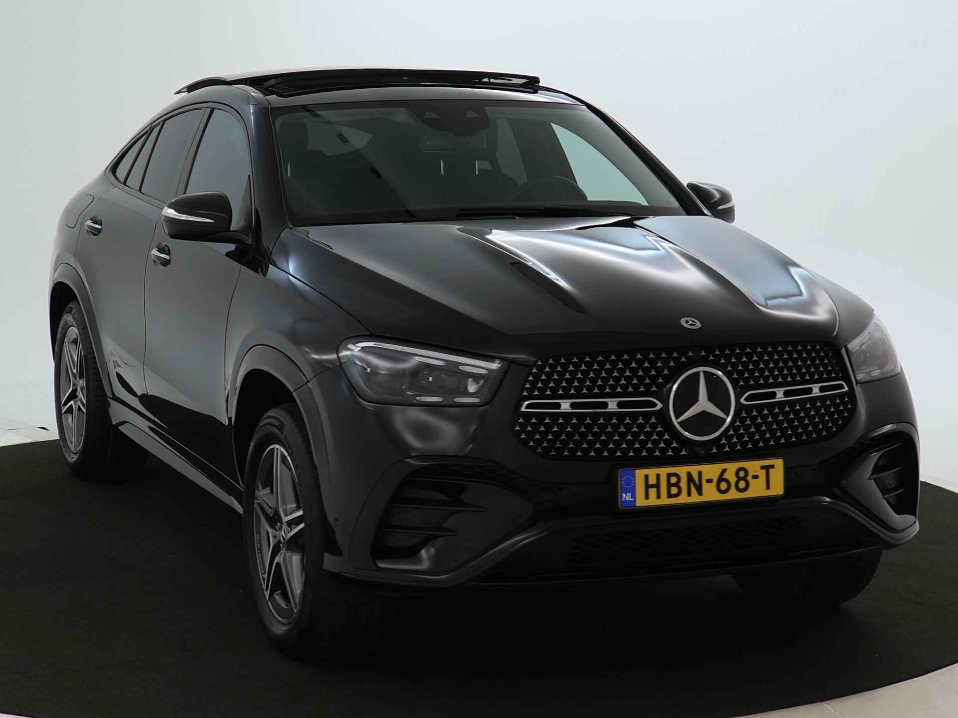 Mercedes-Benz GLE Coupé 400 e 4MATIC AMG Line Premium | Panorama Schuif-Kanteldak | AMG Styling | Night Pakket | Airmatic | Trekhaak | Distronic | Burmester | Inclusief 24 maanden MB Certified garantie voor Europa. - 28/45