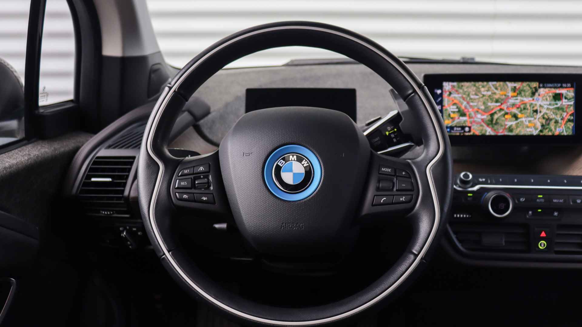 BMW i3 S iPerformance 94Ah 33 kWh | Schuifdak | Harman/Kardon | Driving Assistant Plus | Comfort Access - 5/23