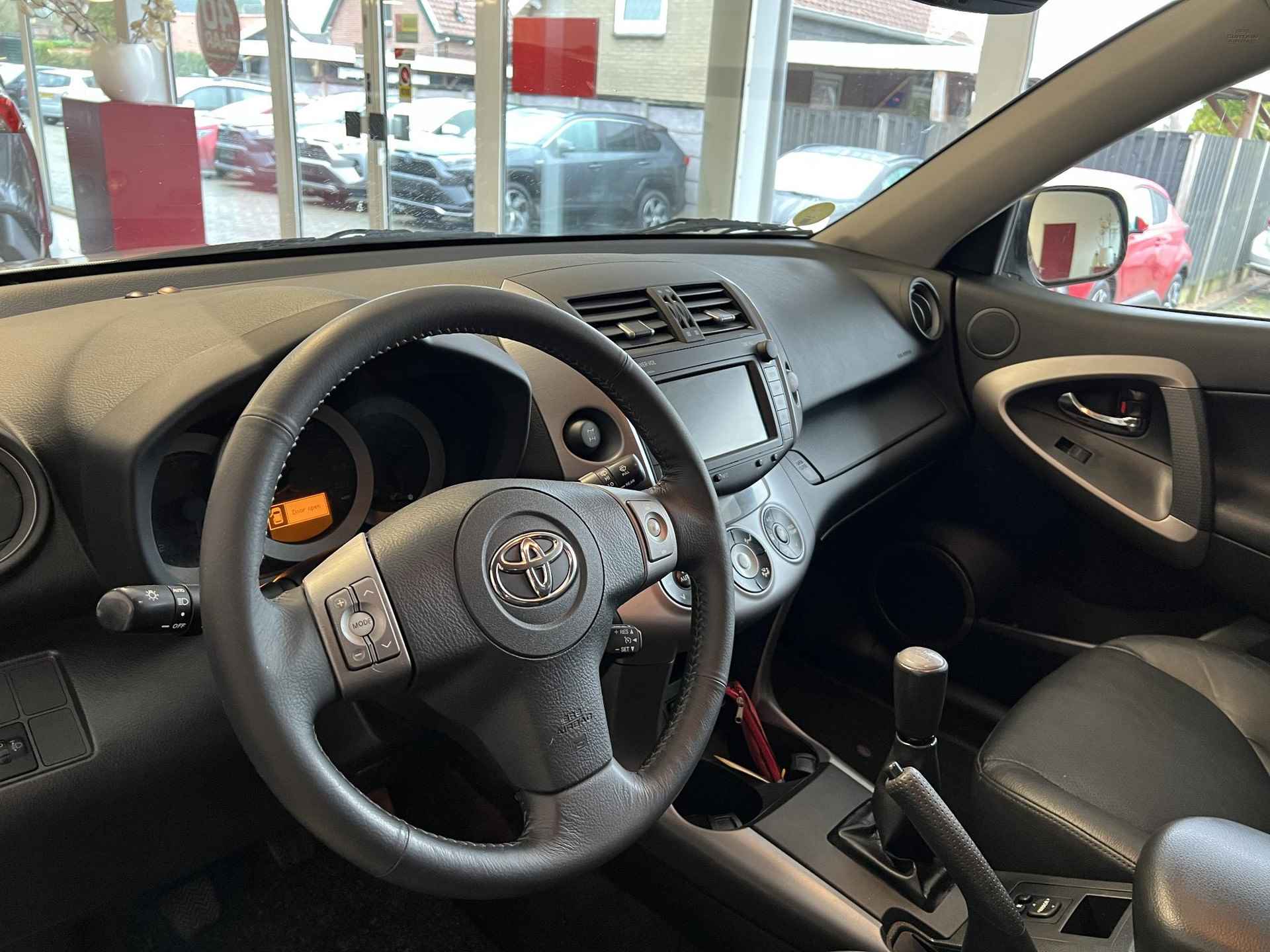 Toyota RAV4 2.0 VVTi Linea Sol - 10/25