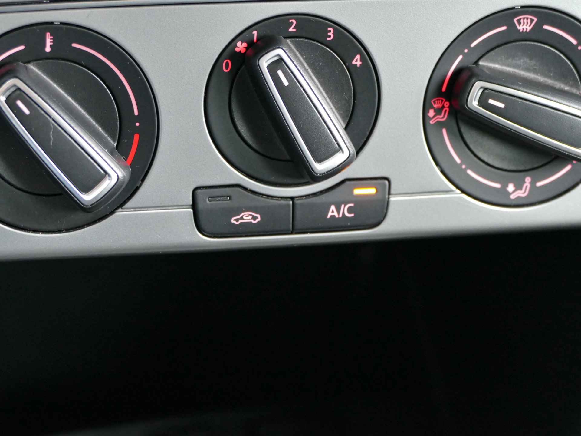 Volkswagen Polo 1.0 BlueMotion | 100% onderhouden | Apple carplay / Android auto | cruise control | airco - 23/47