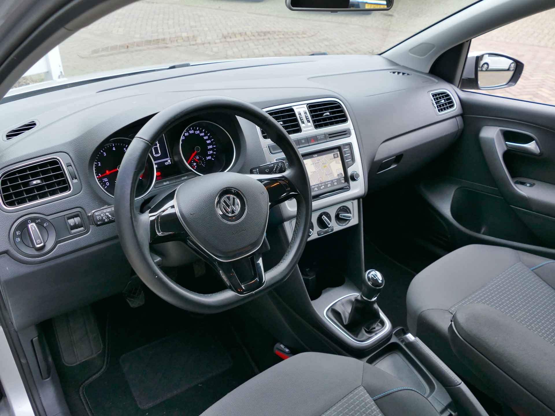 Volkswagen Polo 1.0 BlueMotion | 100% onderhouden | Apple carplay / Android auto | cruise control | airco - 27/47