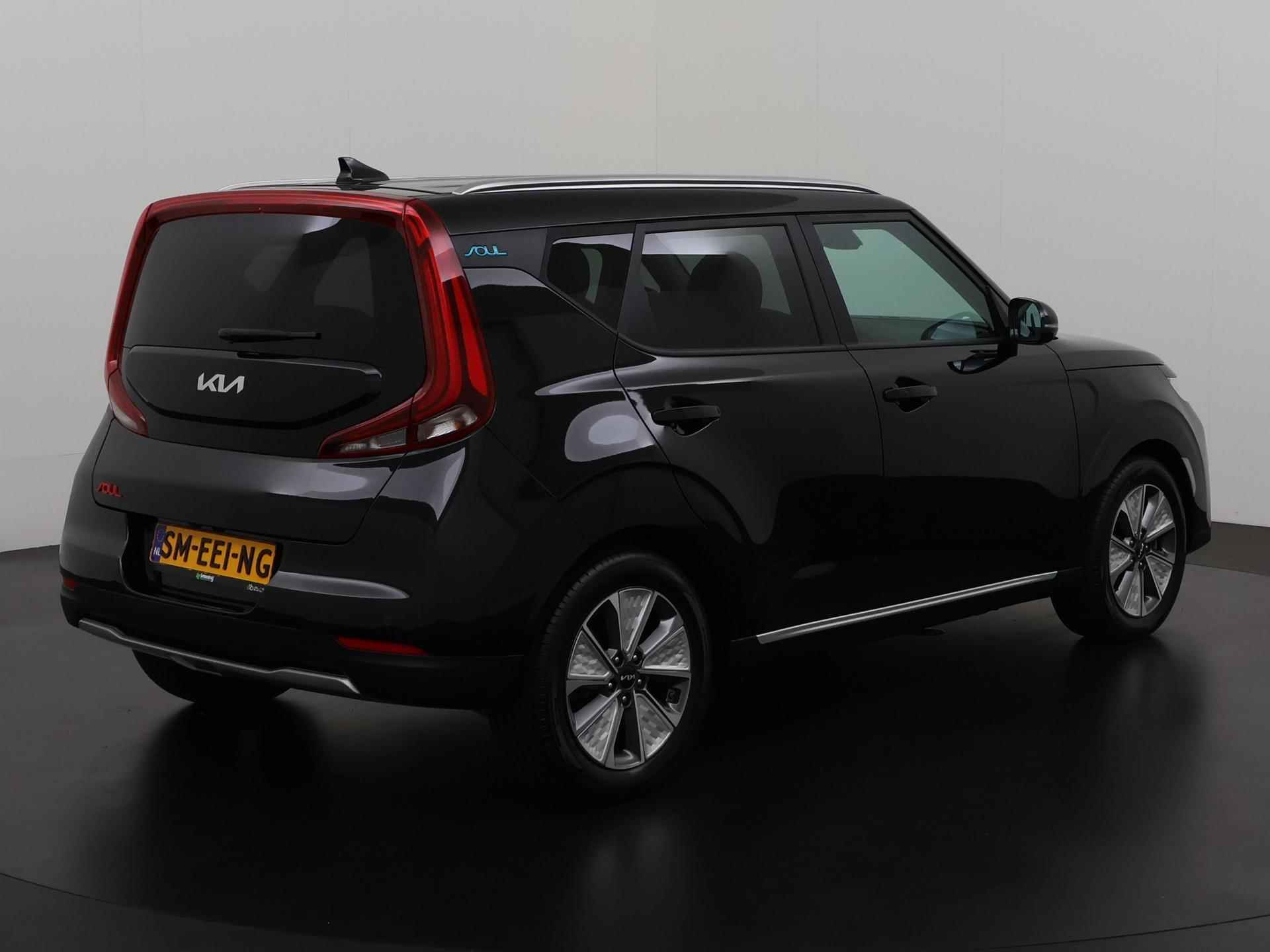 Kia e-Soul 64 kWh | 23945 na subsidie | 3 Fasen | Leder | Schuifdak | Zondag Open! - 4/42