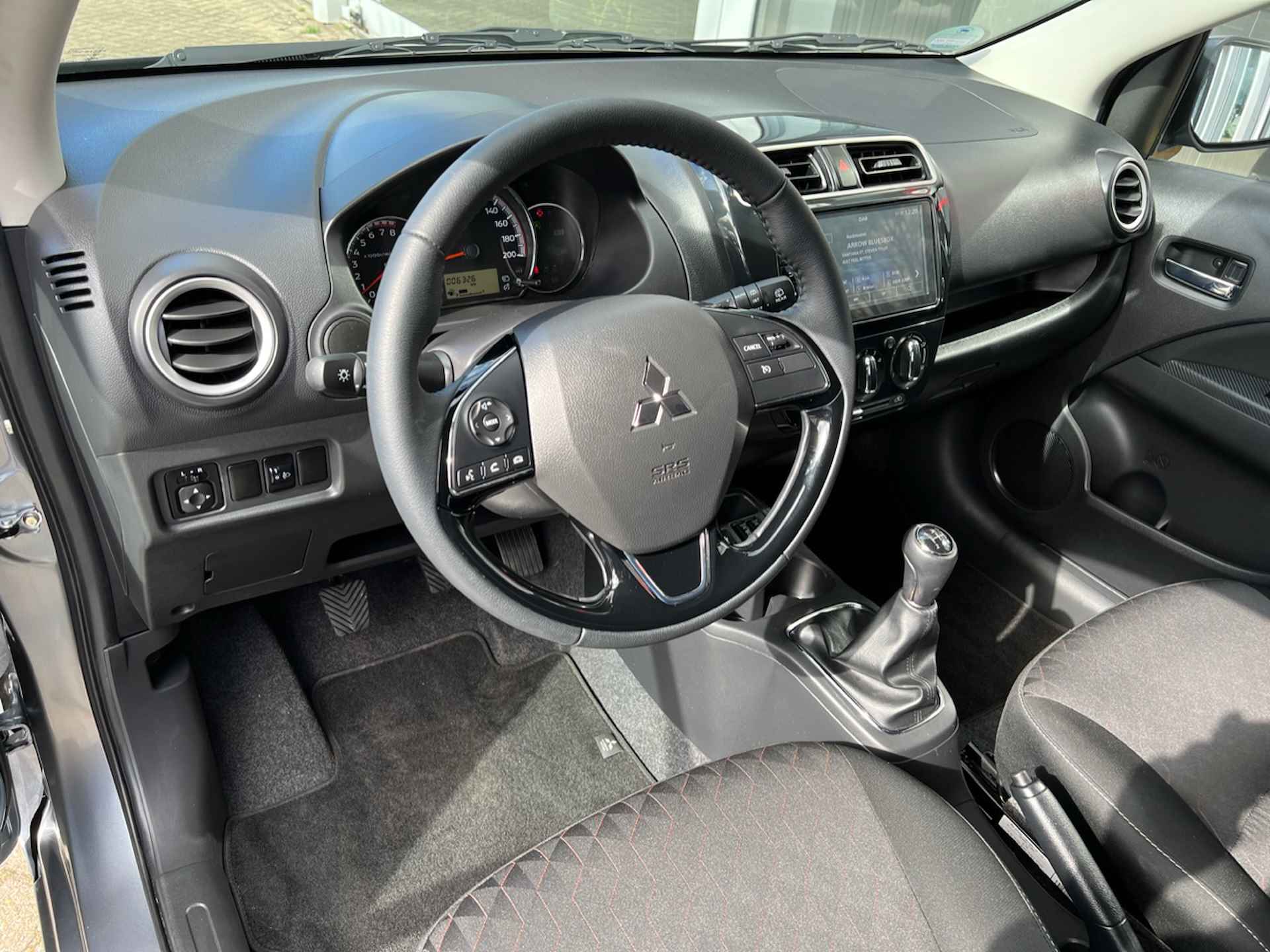 MITSUBISHI Space Star 1.2 71pk Intense | Airco | Camera | Stoelverwarming | Cruise Control | Apple Car Play | Android Auto - 6/26