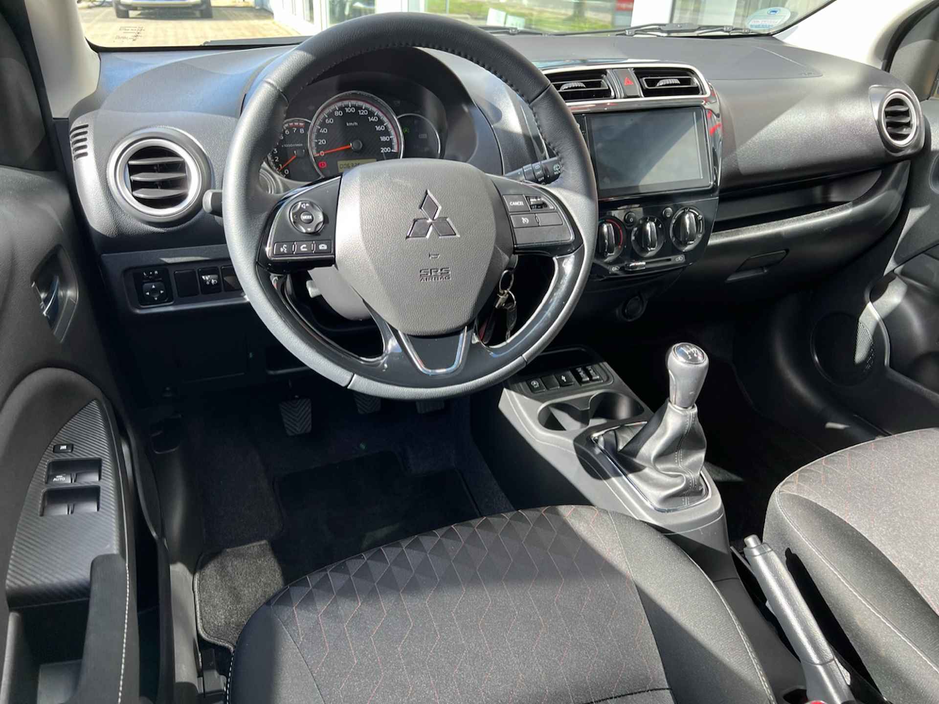 MITSUBISHI Space Star 1.2 71pk Intense | Airco | Camera | Stoelverwarming | Cruise Control | Apple Car Play | Android Auto - 19/26