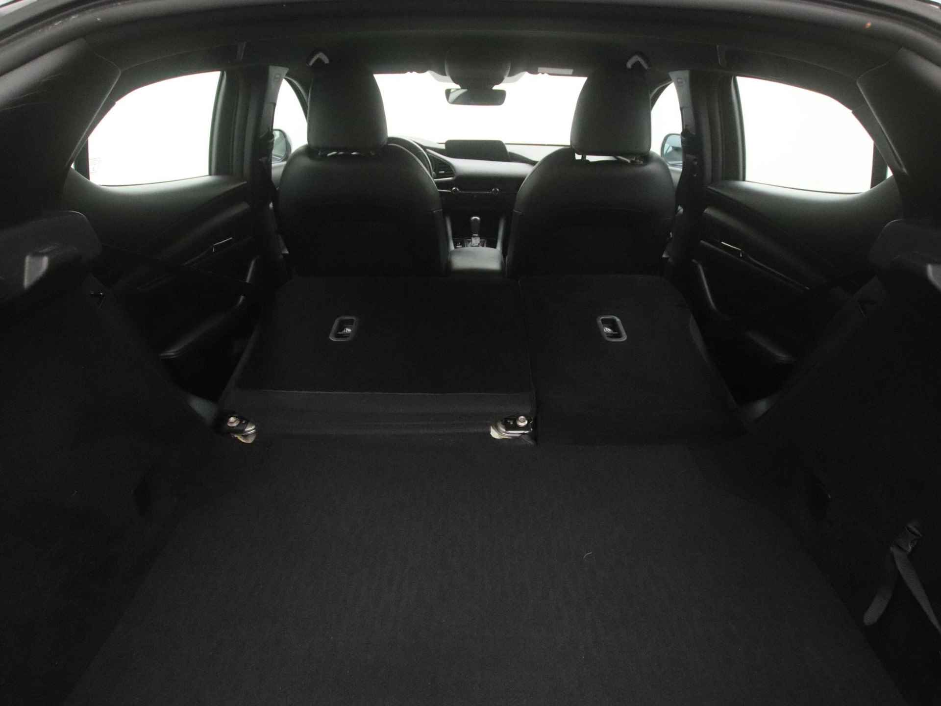 Mazda 3 2.0 SkyActiv-G Comfort met Bose/Leer pakket automaat met afneembare trekhaak en 18 inch lichtmetalen velgen : dealer onderhouden - 20/50