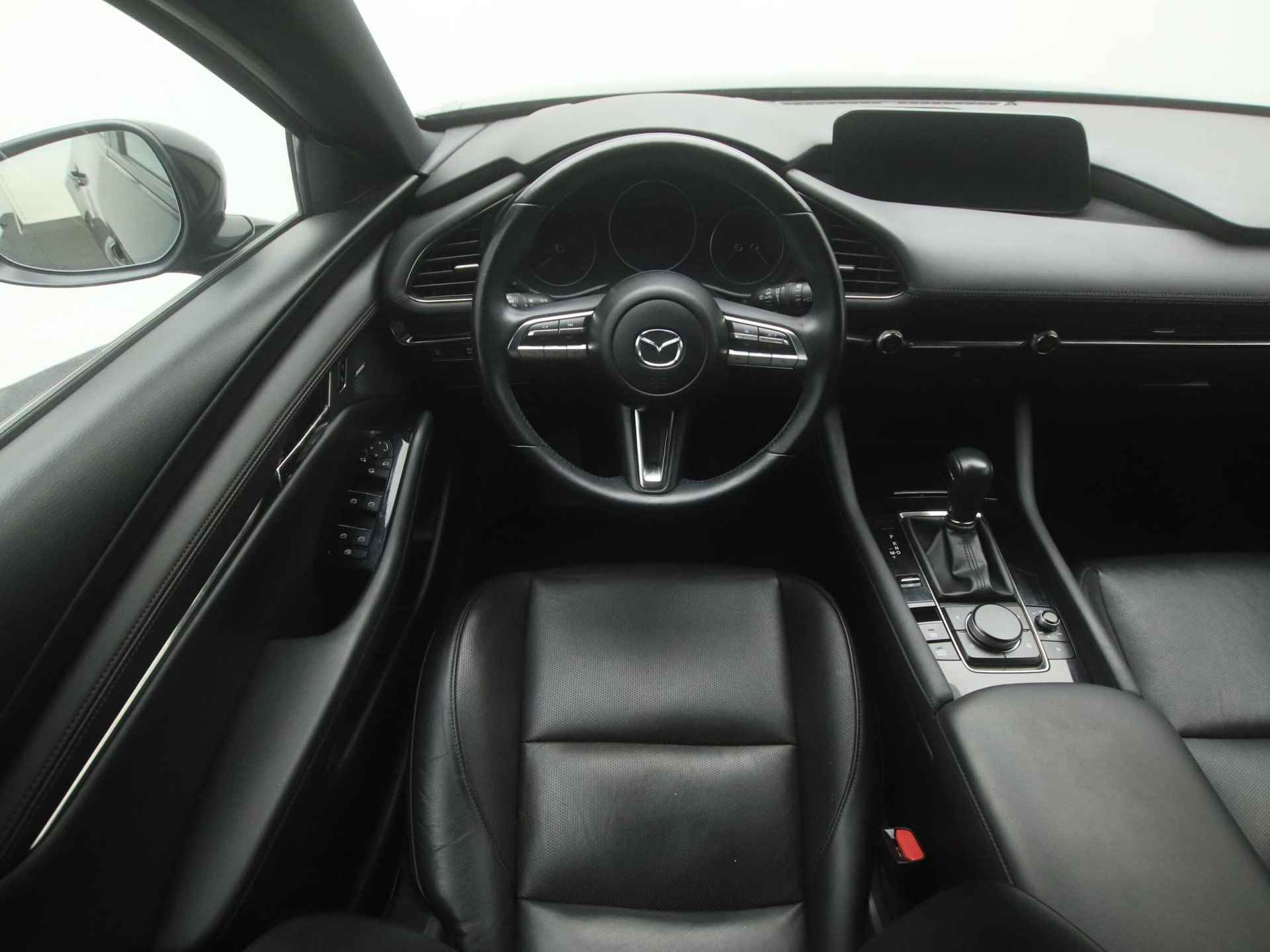 Mazda 3 2.0 SkyActiv-G Comfort met Bose/Leer pakket automaat met afneembare trekhaak en 18 inch lichtmetalen velgen : dealer onderhouden - 24/50