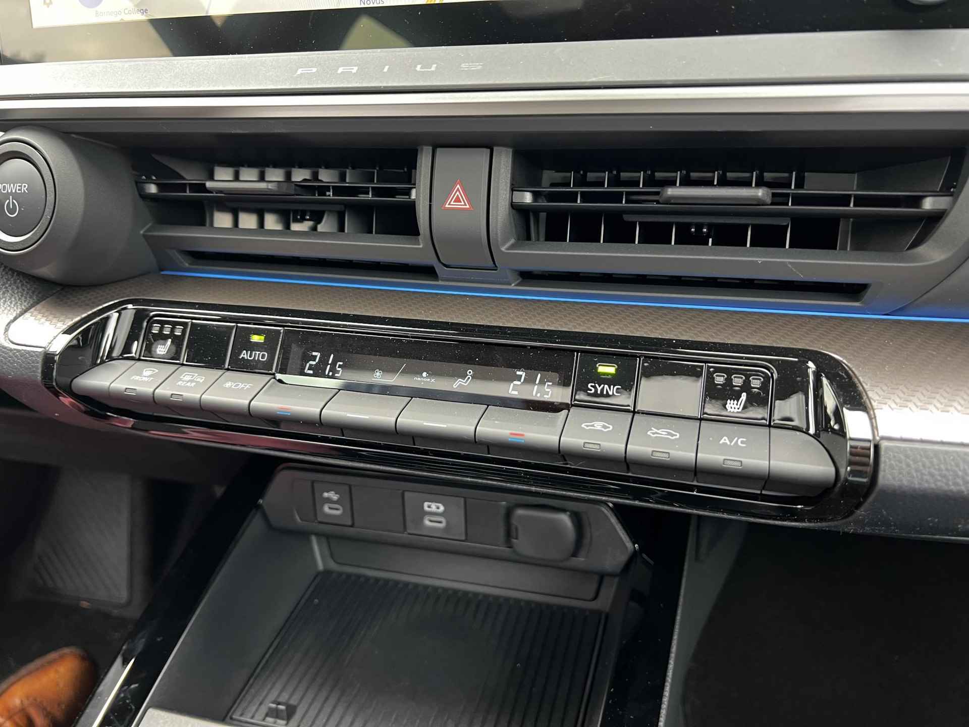 Toyota Prius 2.0 Plug-in Executive Panoramadak - 29/47