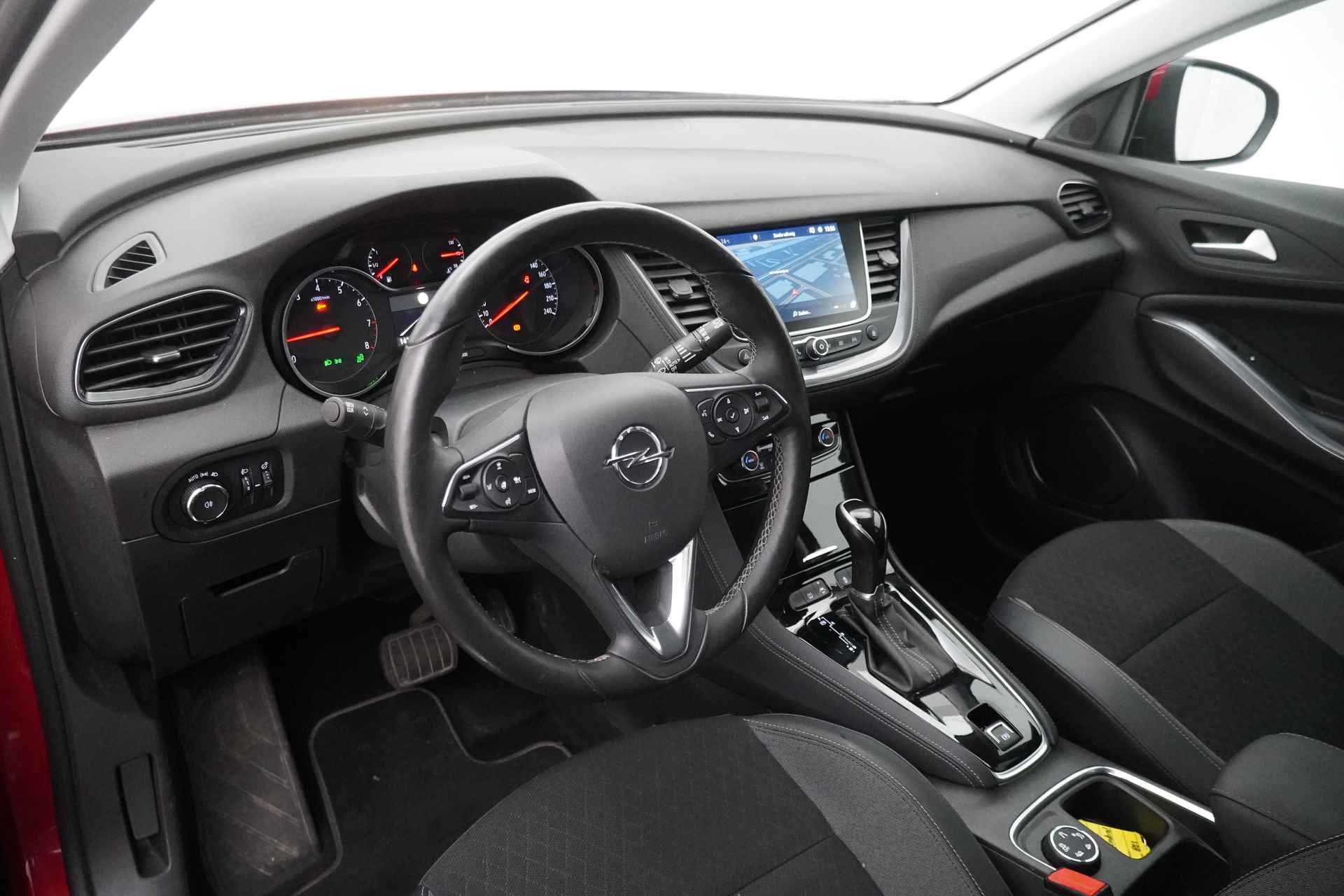 Opel Grandland X BWJ 2019 1.2 131 PK Turbo Business Executive AUTOMAAT / TREKHAAK / DAB+ / KEYLESS / PRIV.GLASS / PDC / NAVI / CLIMA / CRUISE / DODEHOEK DETECTIE / APPLE CARPLAY-ANDROID AUTO / PRIV.GLASS - 5/29
