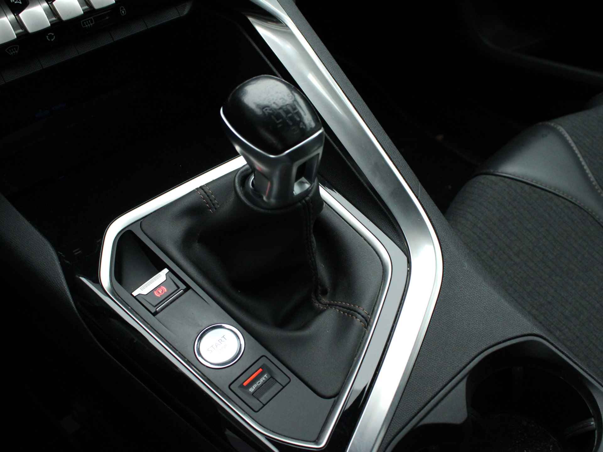 Peugeot 5008 1.2 PureTech GT-Line NL AUTO | PANO | CAMERA | CARPLAY | - 14/31